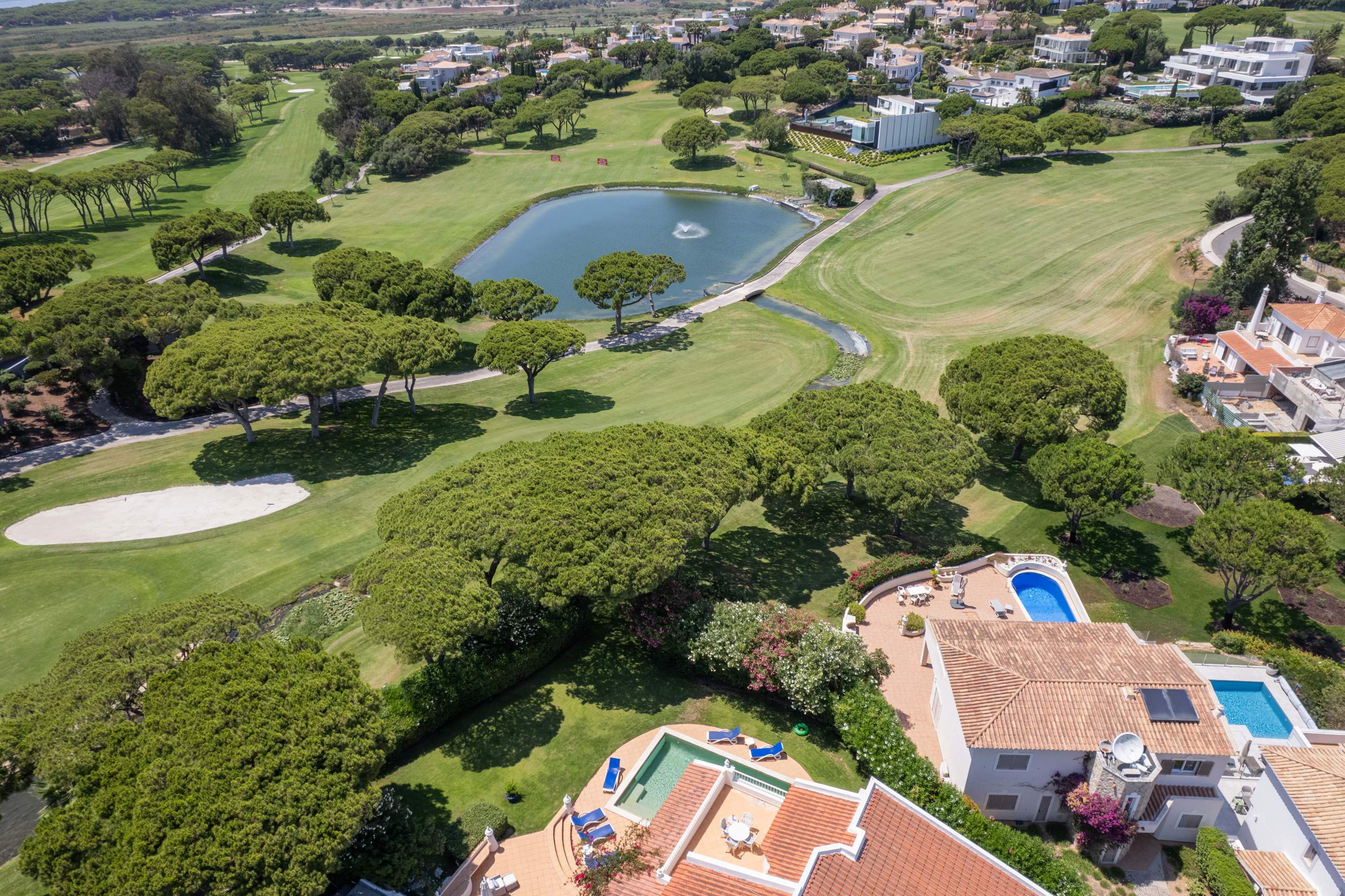 Villa Cascata 4 Bedroom, 4 bedroom villa in Vale do Lobo, Algarve