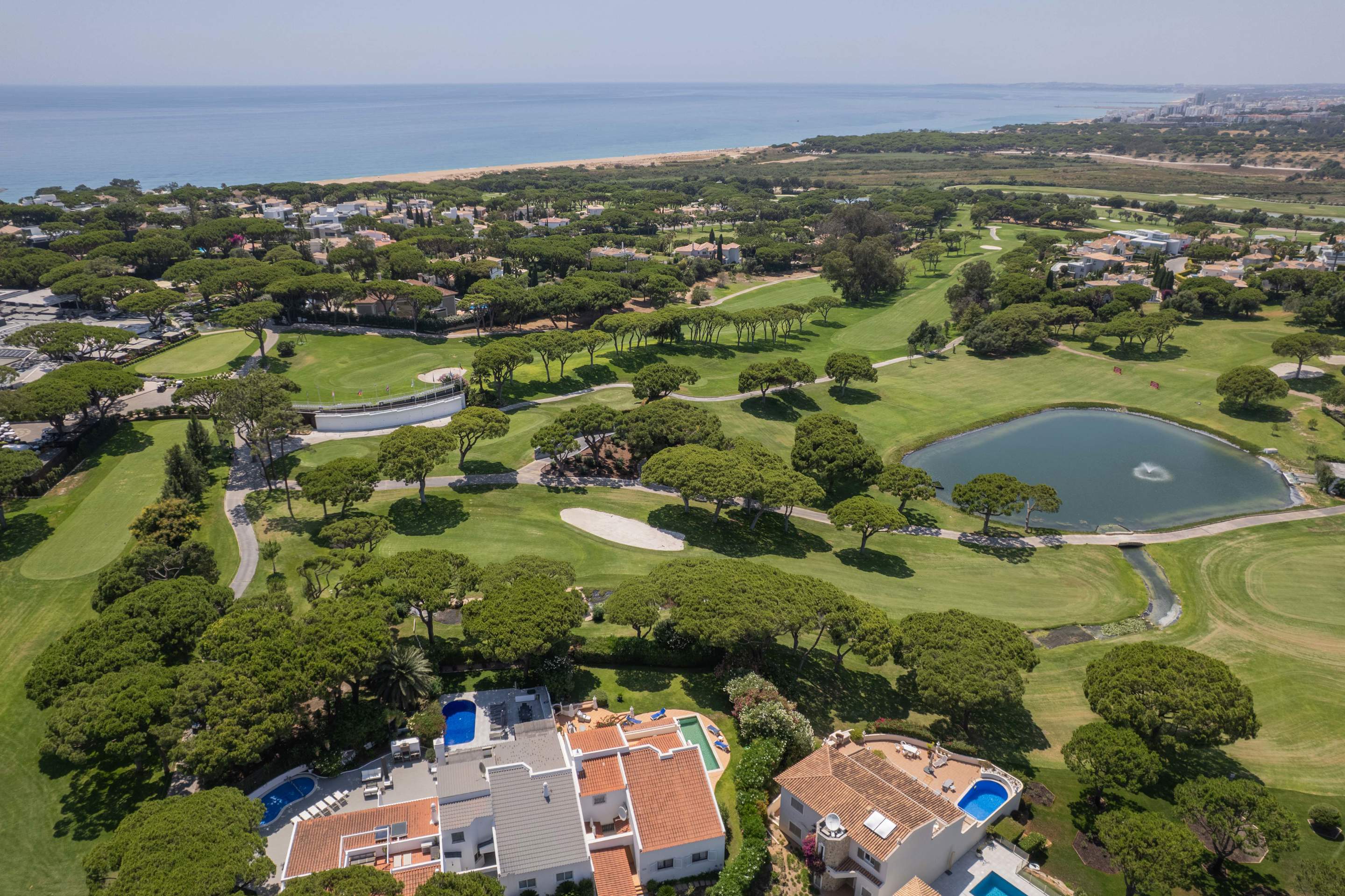 Villa Cascata 4 Bedroom, 4 bedroom villa in Vale do Lobo, Algarve