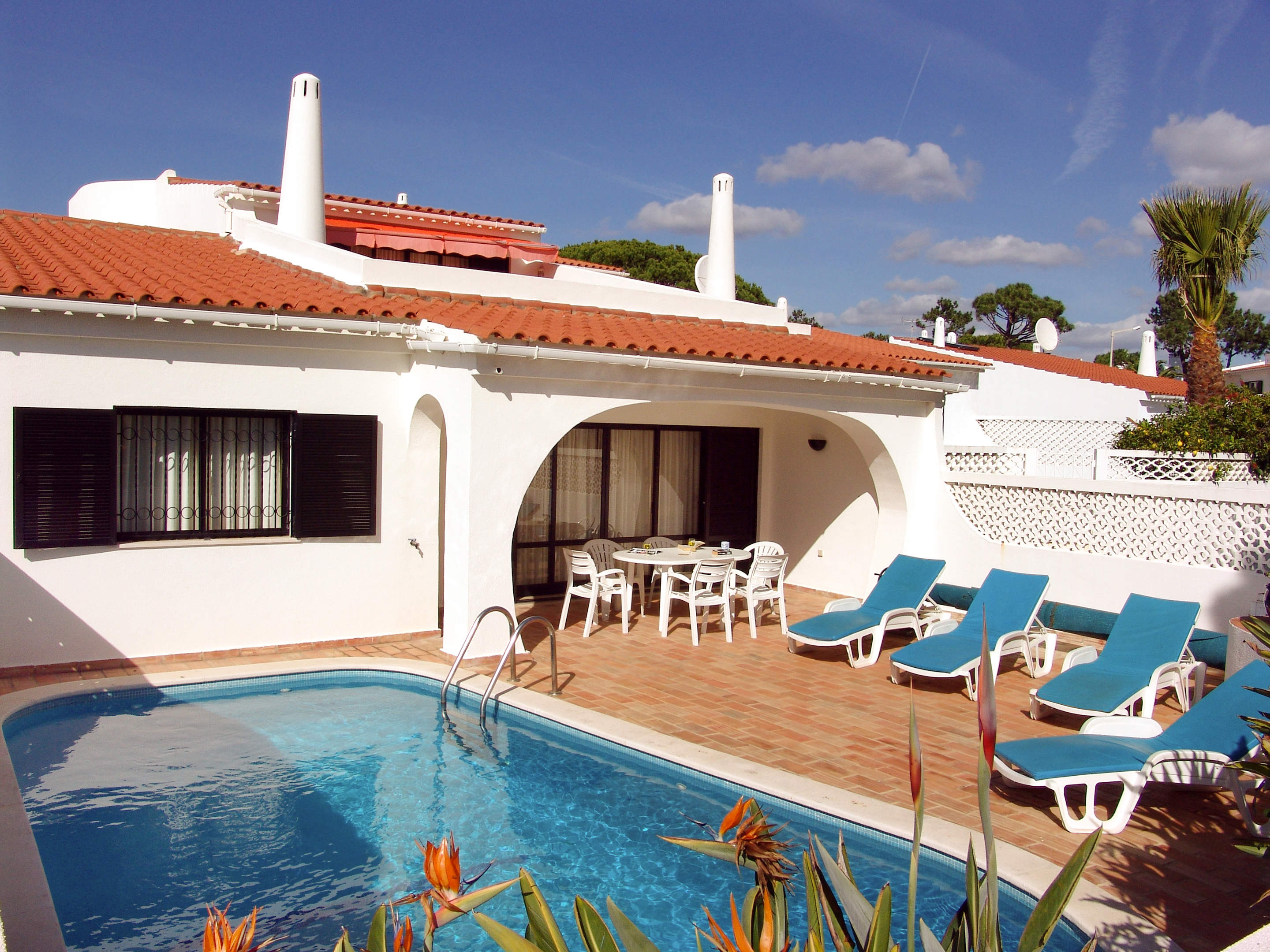 Villa Lucibela, 3 bedroom villa in Vale do Lobo, Algarve