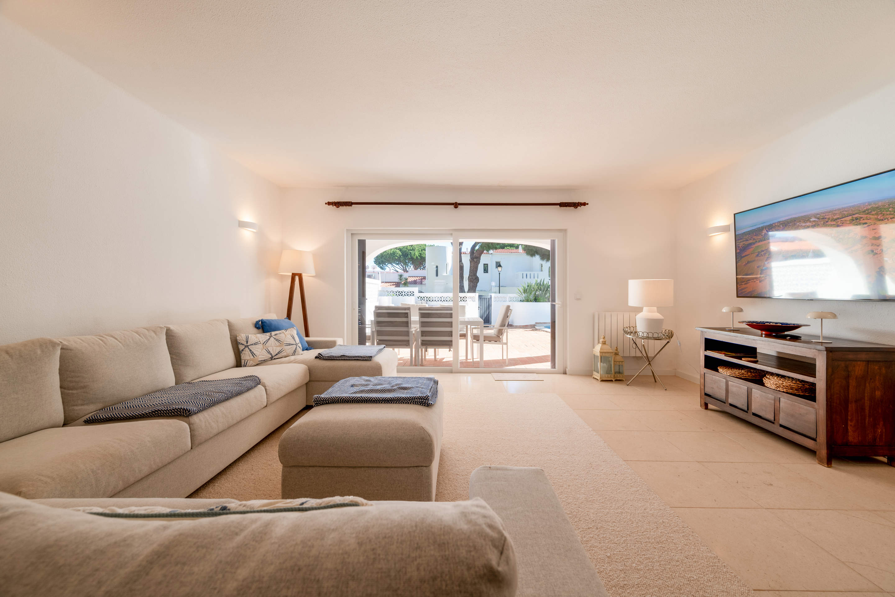 Villa Lucibela, 3 bedroom villa in Vale do Lobo, Algarve