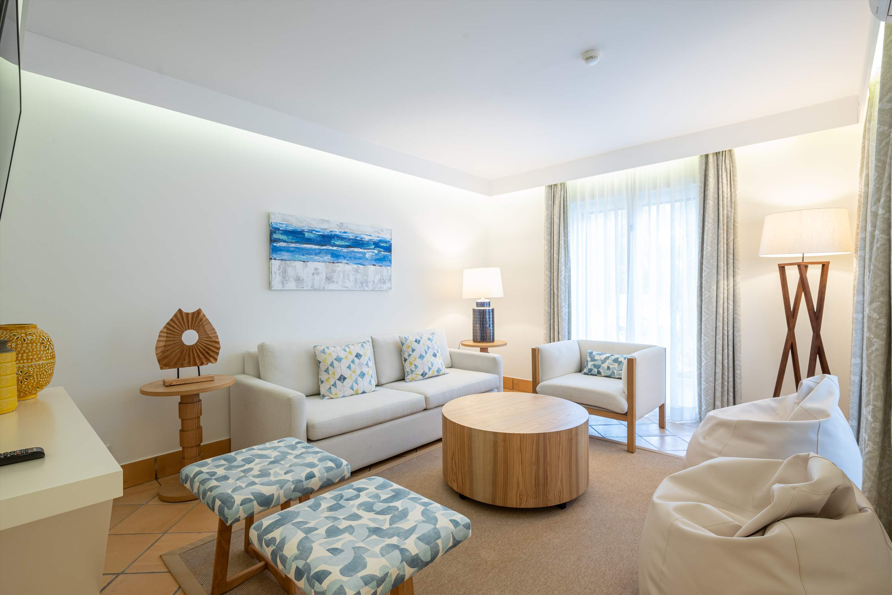Pine Cliffs Village  3 Bed Townhouse De Luxe, 3 bedroom villa in Pine Cliffs Resort, Algarve