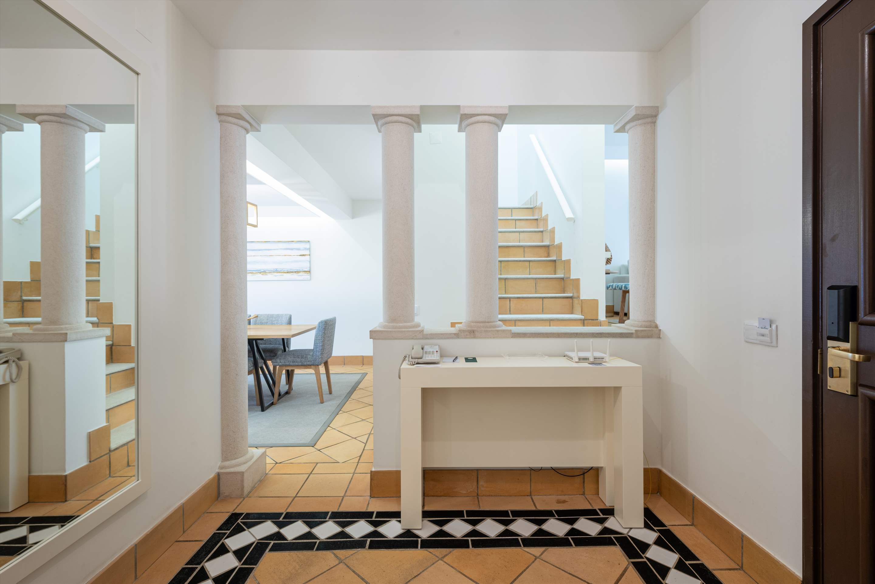 Pine Cliffs Village  3 Bed Townhouse De Luxe, 3 bedroom villa in Pine Cliffs Resort, Algarve