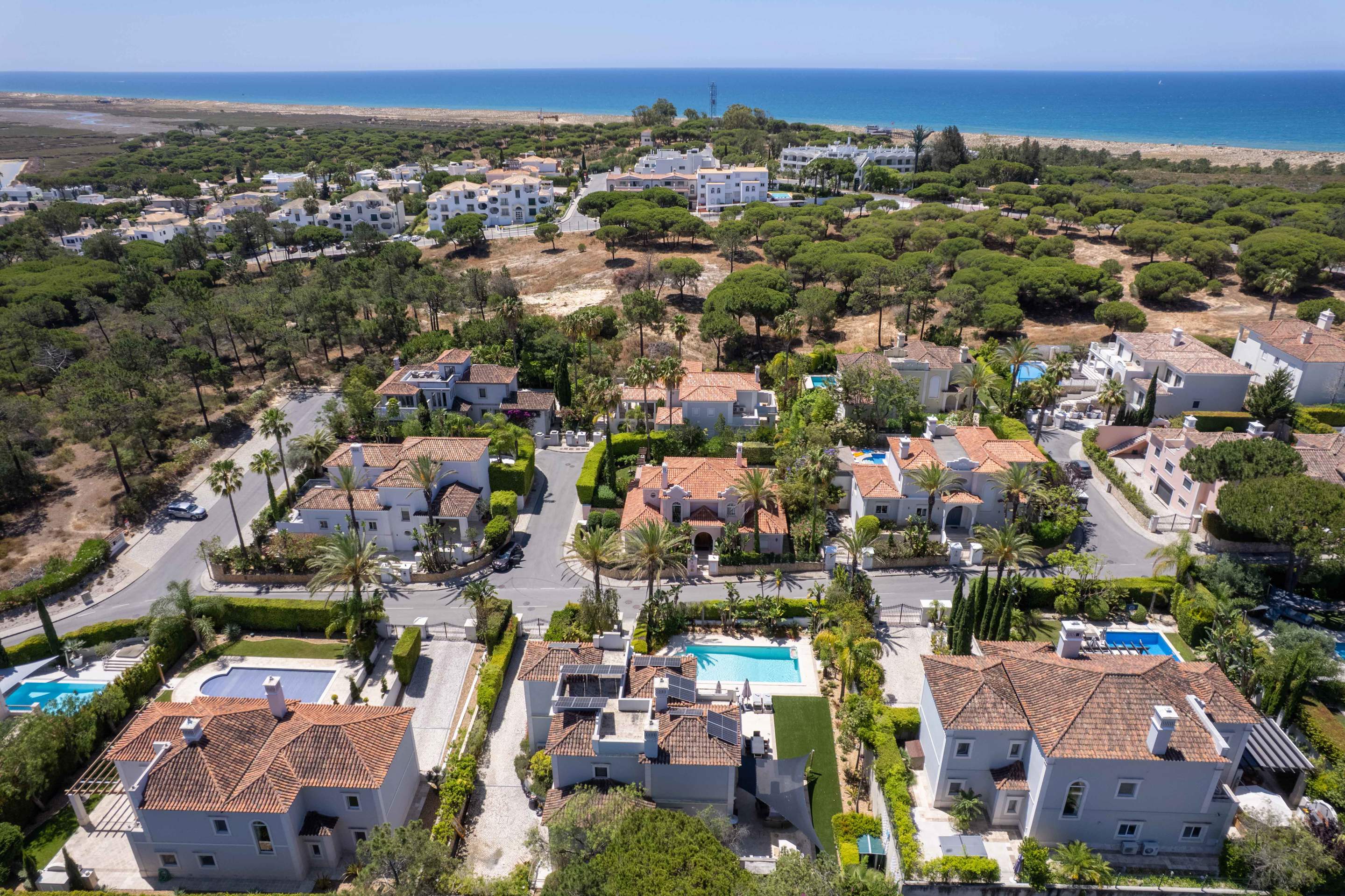 Casa Exquisite, 4 bedroom villa in Quinta do Lago, Algarve