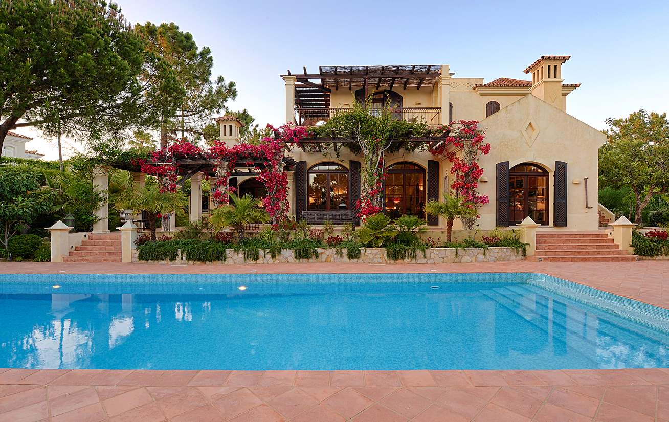 Villa Lucerne 6 Bedroom Rate, 6 bedroom villa in Quinta do Lago, Algarve