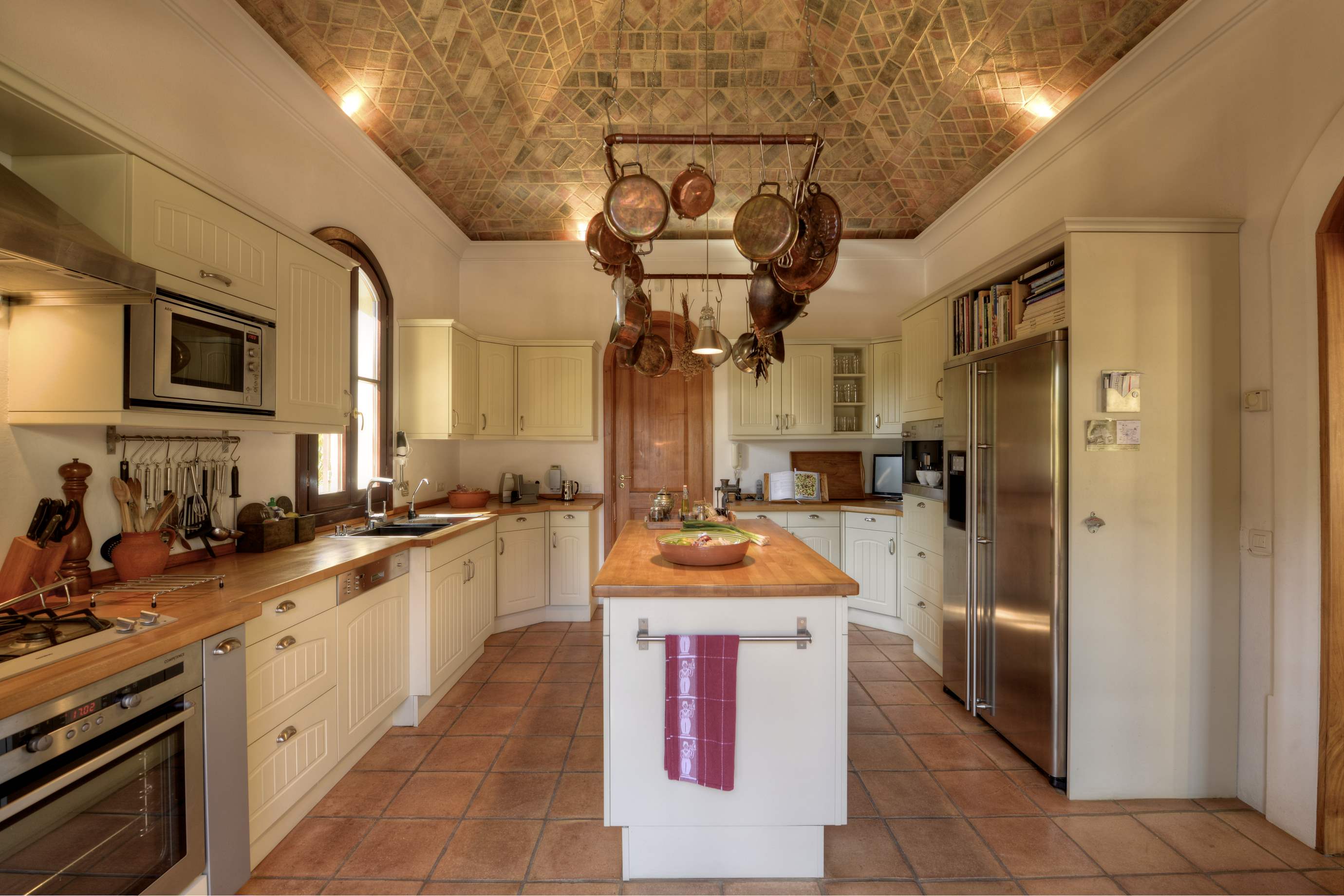 Villa Lucerne 6 Bedroom Rate, 6 bedroom villa in Quinta do Lago, Algarve