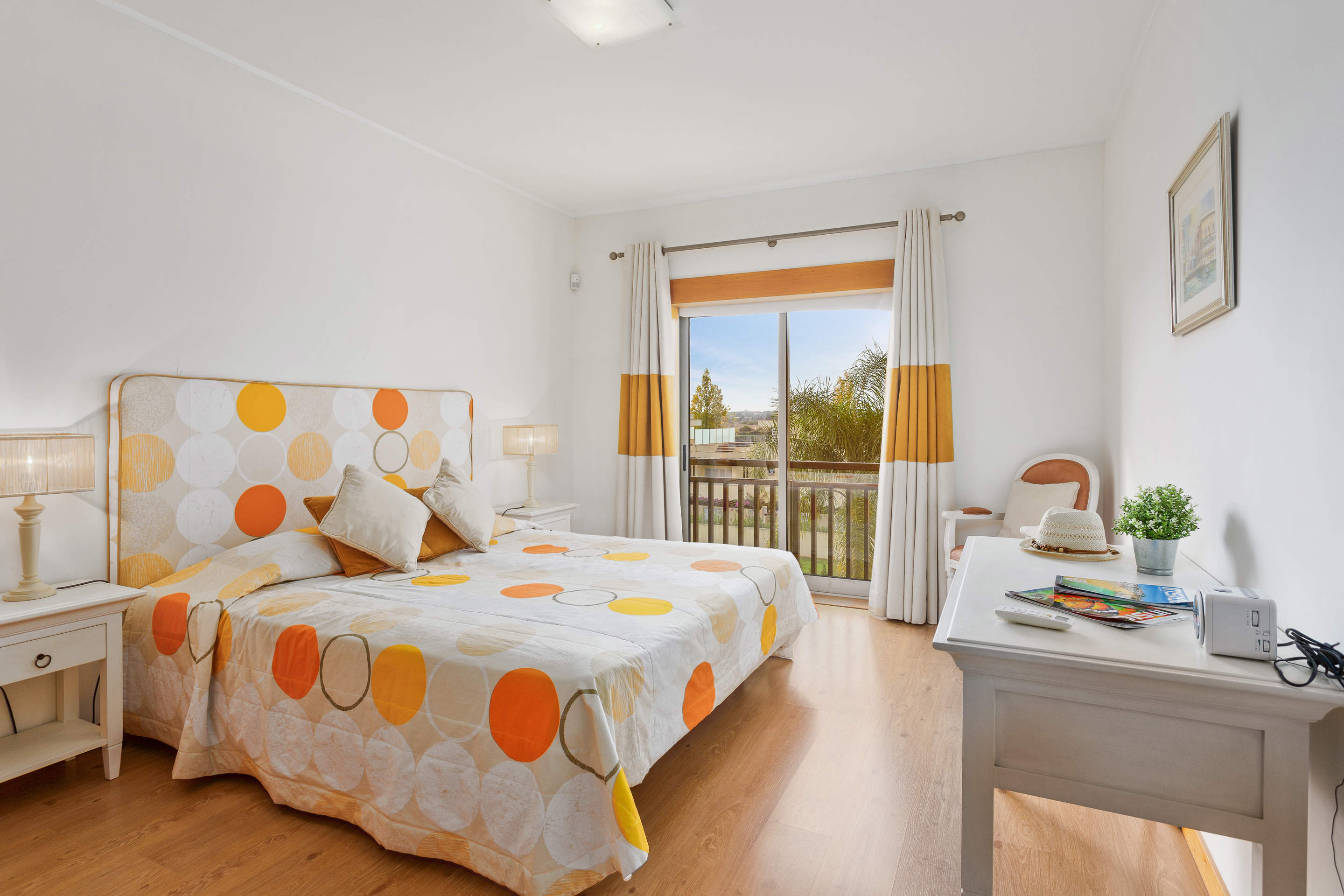 Penthouse Por do Sol, 3 bedroom apartment in Vilamoura Area, Algarve