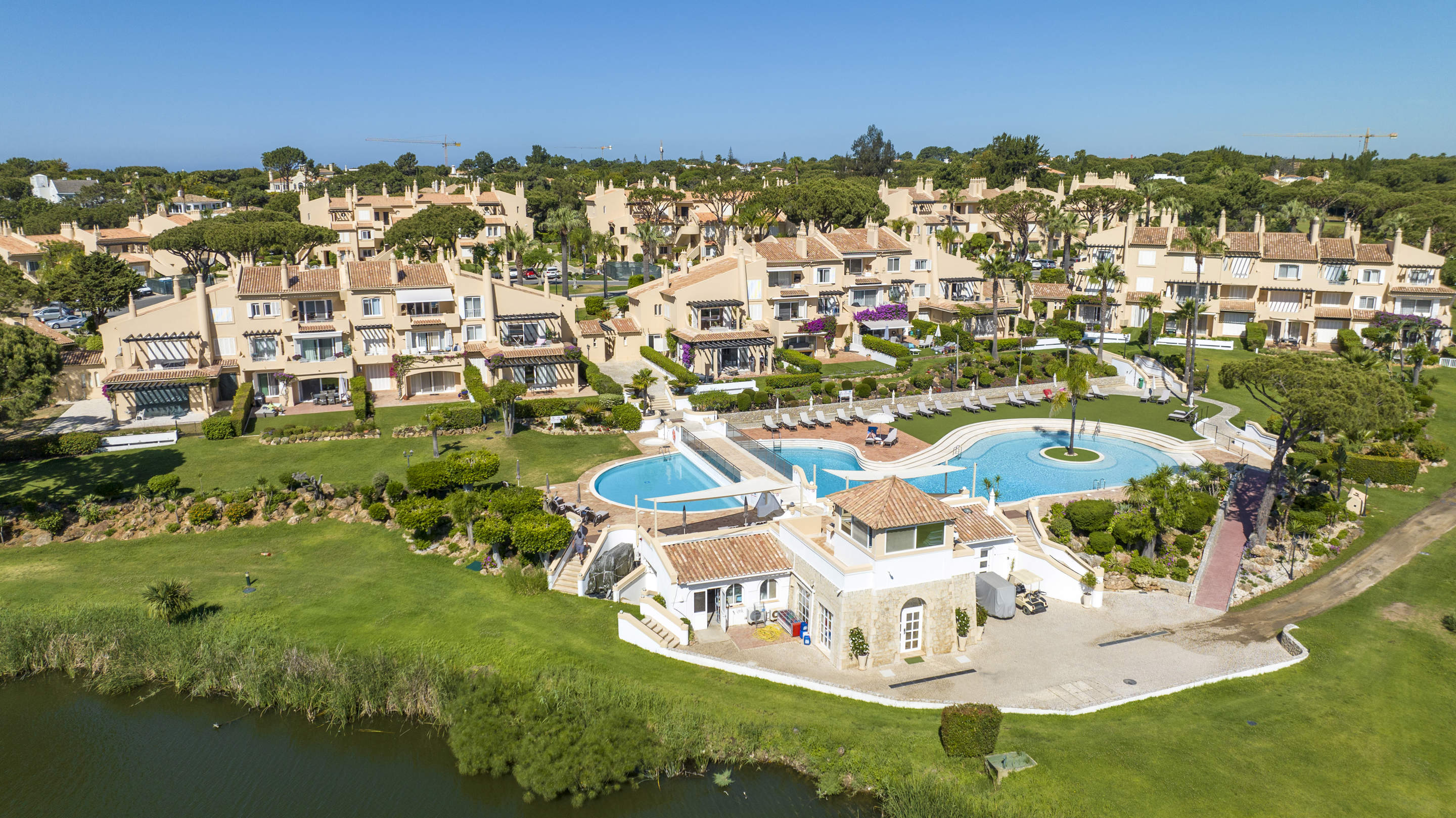 Sao Lourenco Premium 2 Bed Apartment, Chervil, 2 bedroom apartment in Quinta do Lago, Algarve