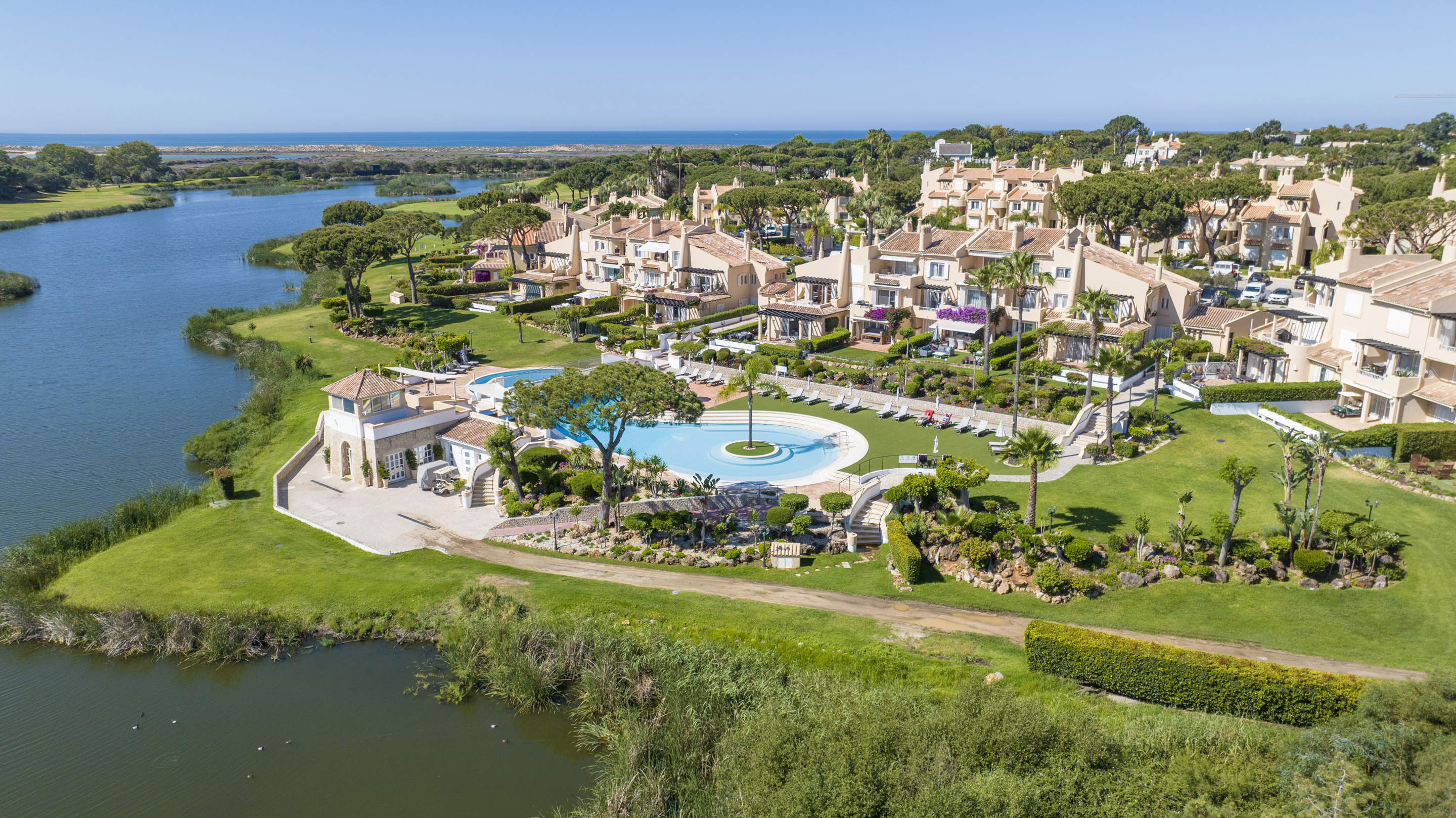 Sao Lourenco Premium 2 Bed Apartment, Chervil, 2 bedroom apartment in Quinta do Lago, Algarve