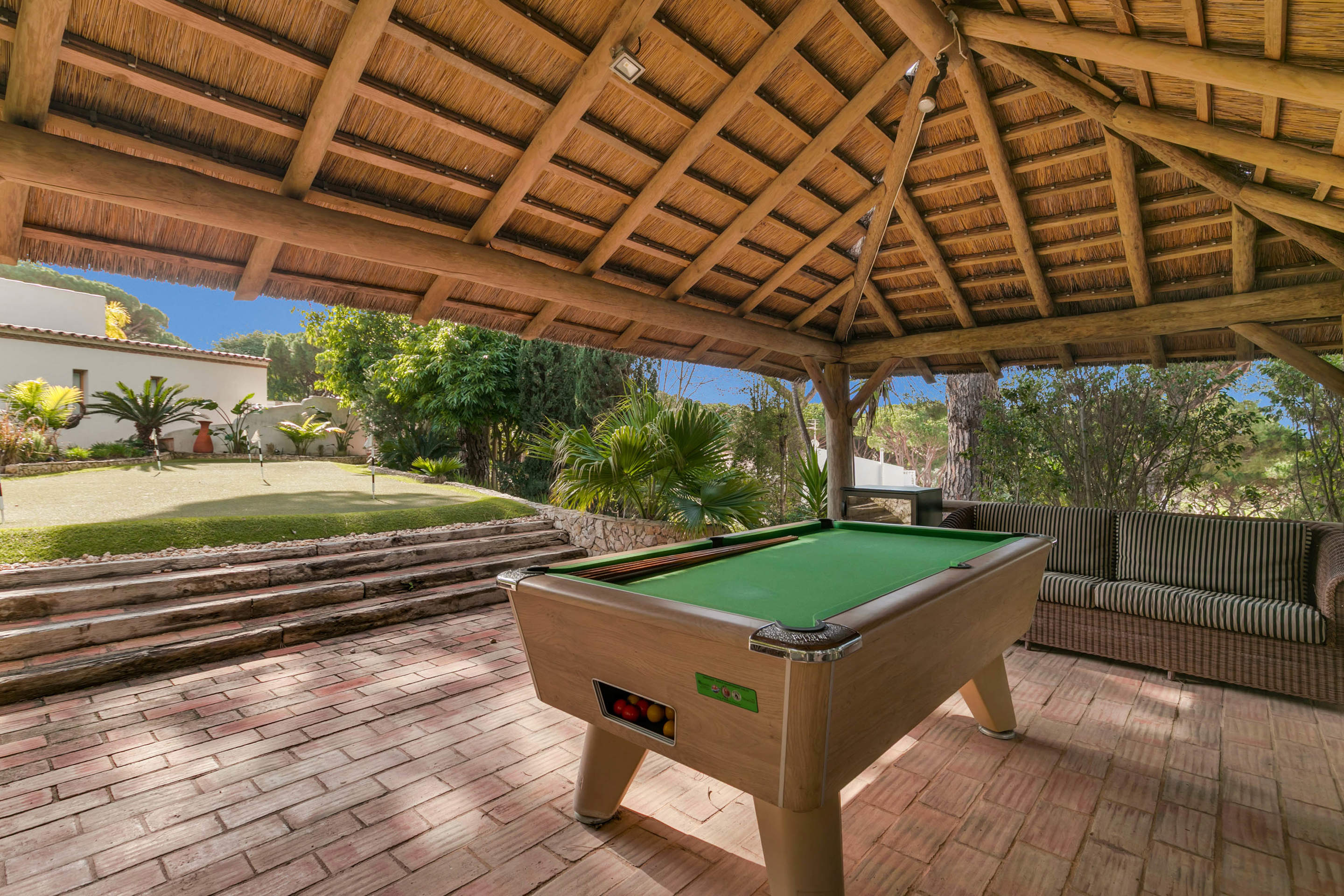 Villa Sultan, 5 bedroom villa in Vale do Lobo, Algarve