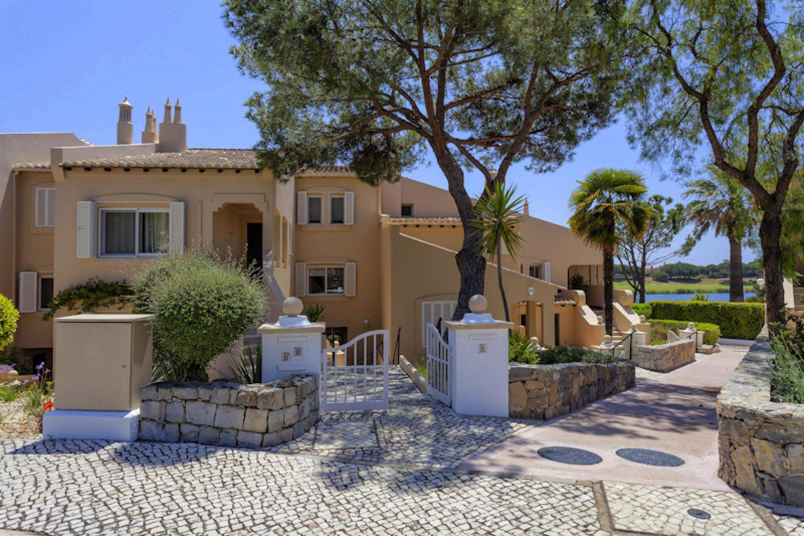 Sao Lourenco 1+1 Bed Apt, Chilli, 2 bedroom apartment in Quinta do Lago, Algarve