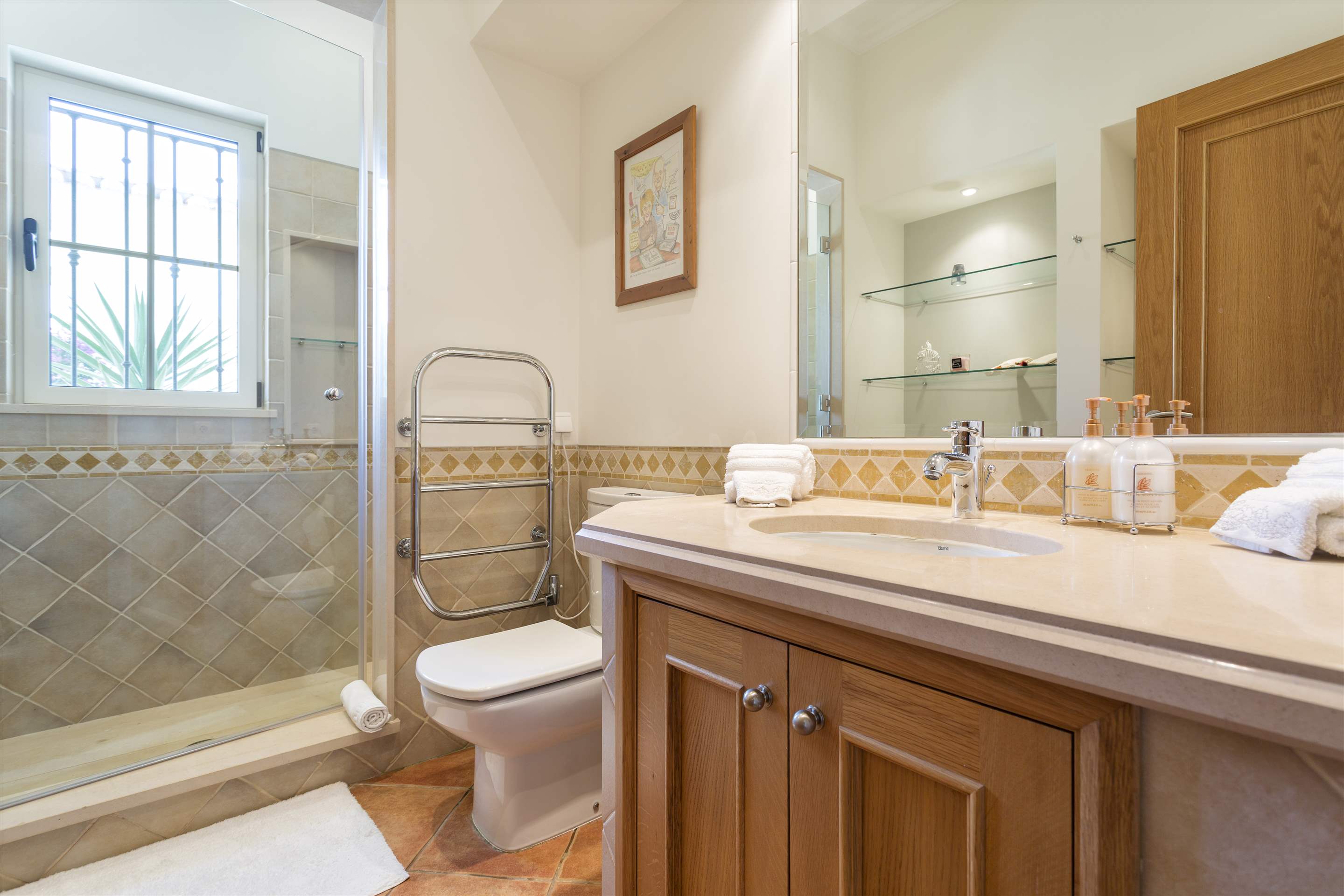 Casa Arbonne, 4 bedroom villa in Vilamoura Area, Algarve