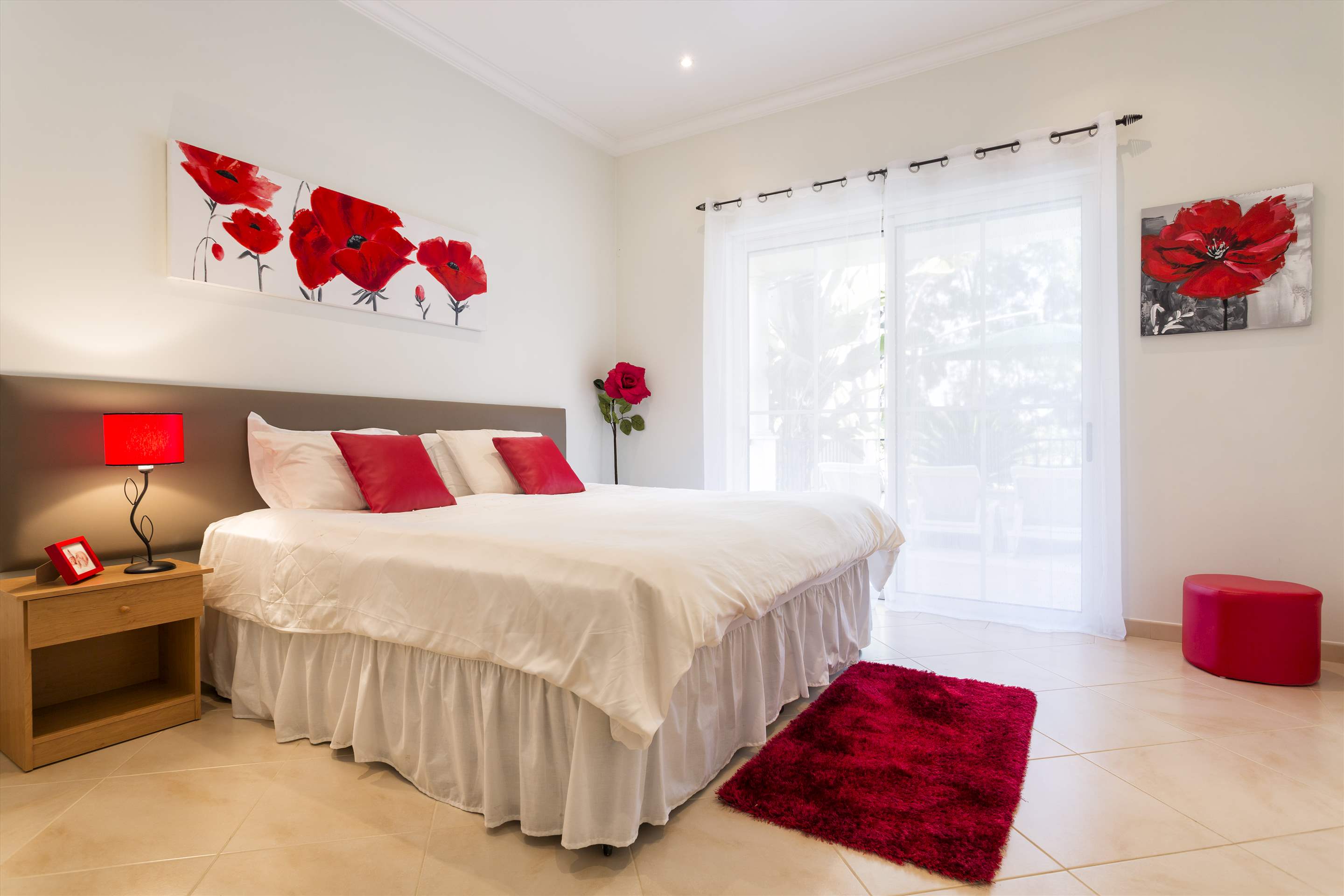 Casa Arbonne, 4 bedroom villa in Vilamoura Area, Algarve