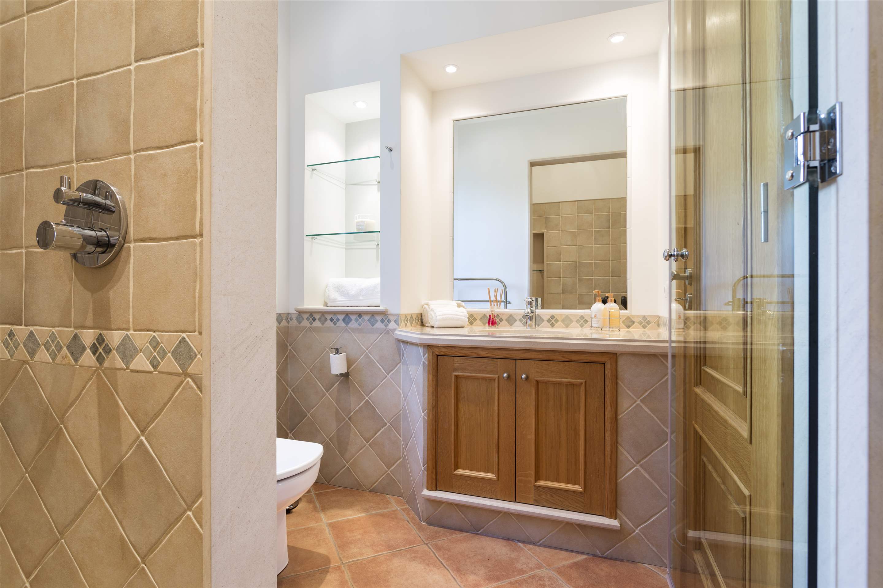 Casa Arbonne, 4 bedroom villa in Vilamoura Area, Algarve