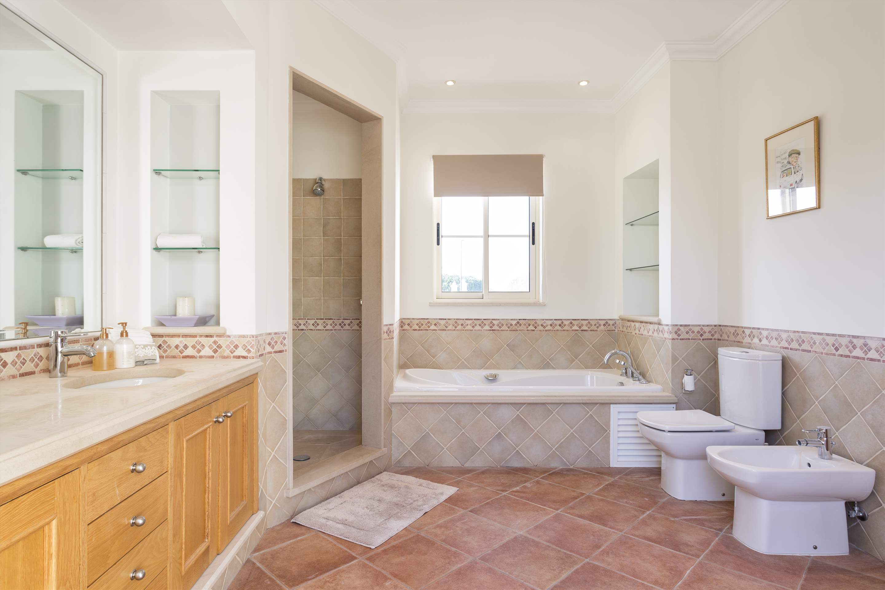 Casa Arbonne, 4 bedroom villa in Vilamoura Area, Algarve