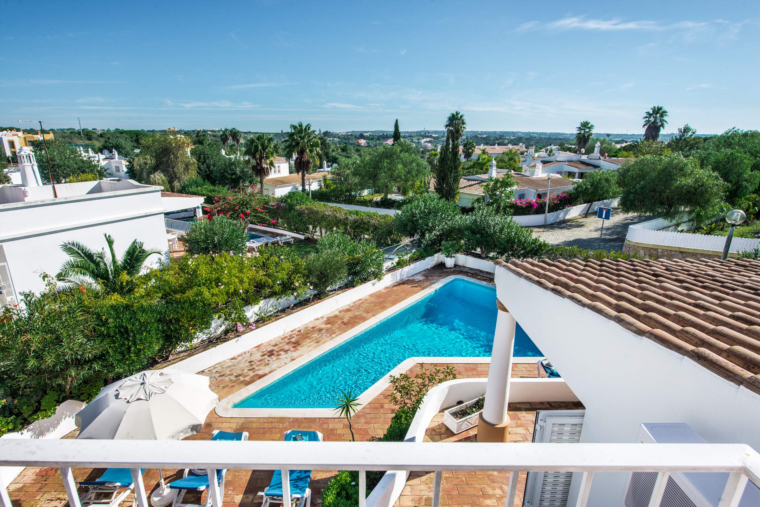 Villa Buganvilia Up to 4 persons rate, 2 bedroom villa in Gale, Vale da Parra and Guia, Algarve