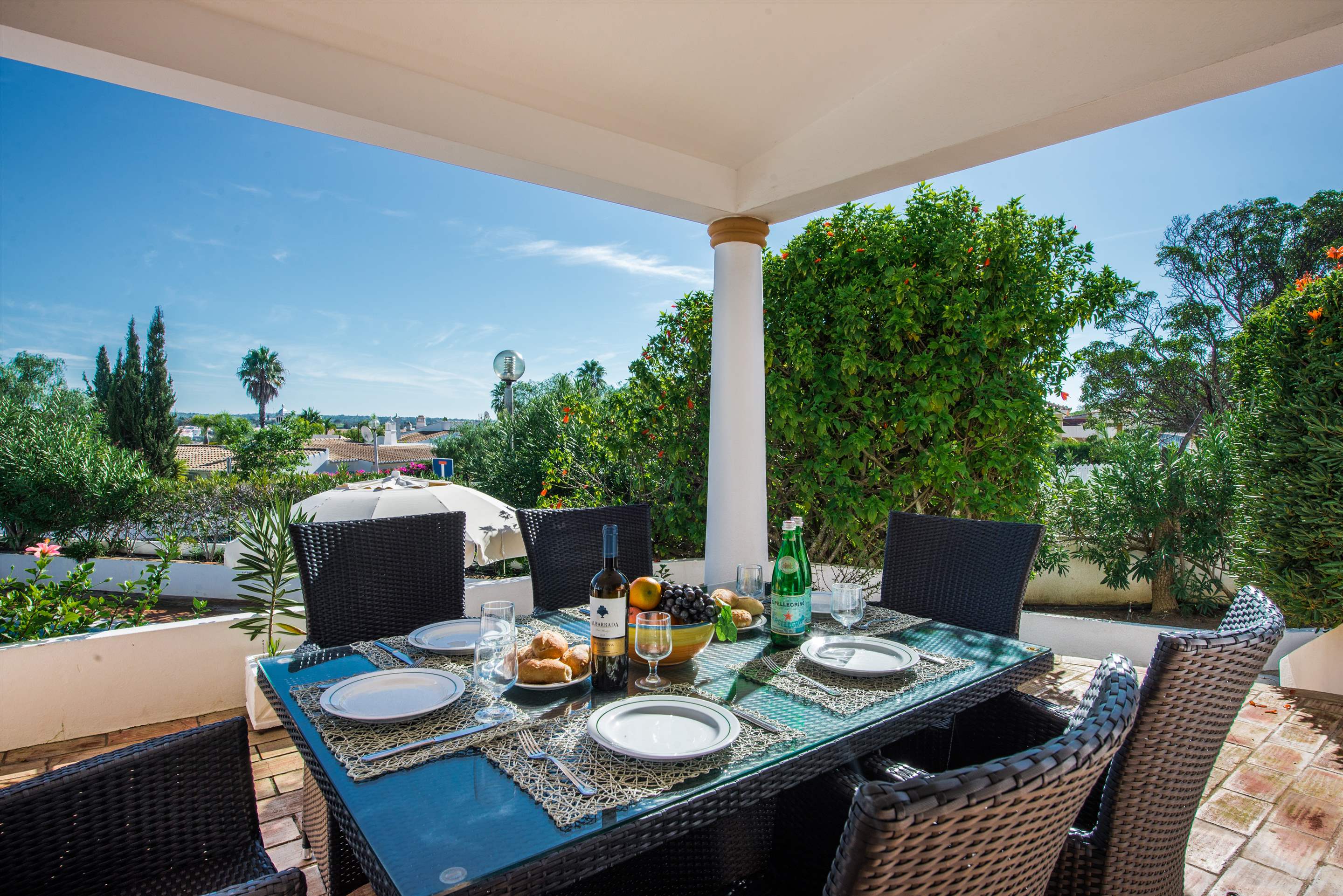 Villa Buganvilia Up to 4 persons rate, 2 bedroom villa in Gale, Vale da Parra and Guia, Algarve