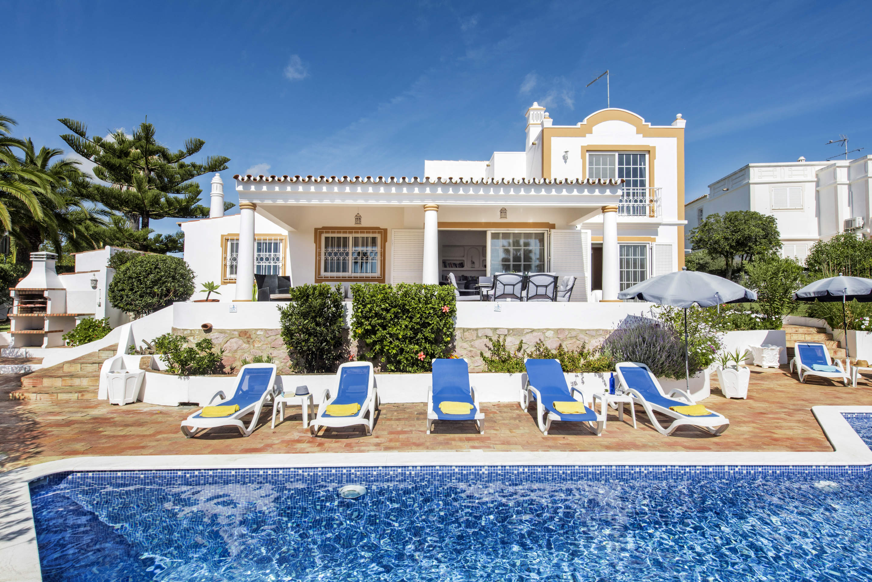 Villa Buganvilia Up to 4 persons rate, 2 bedroom villa in Gale, Vale da Parra and Guia, Algarve