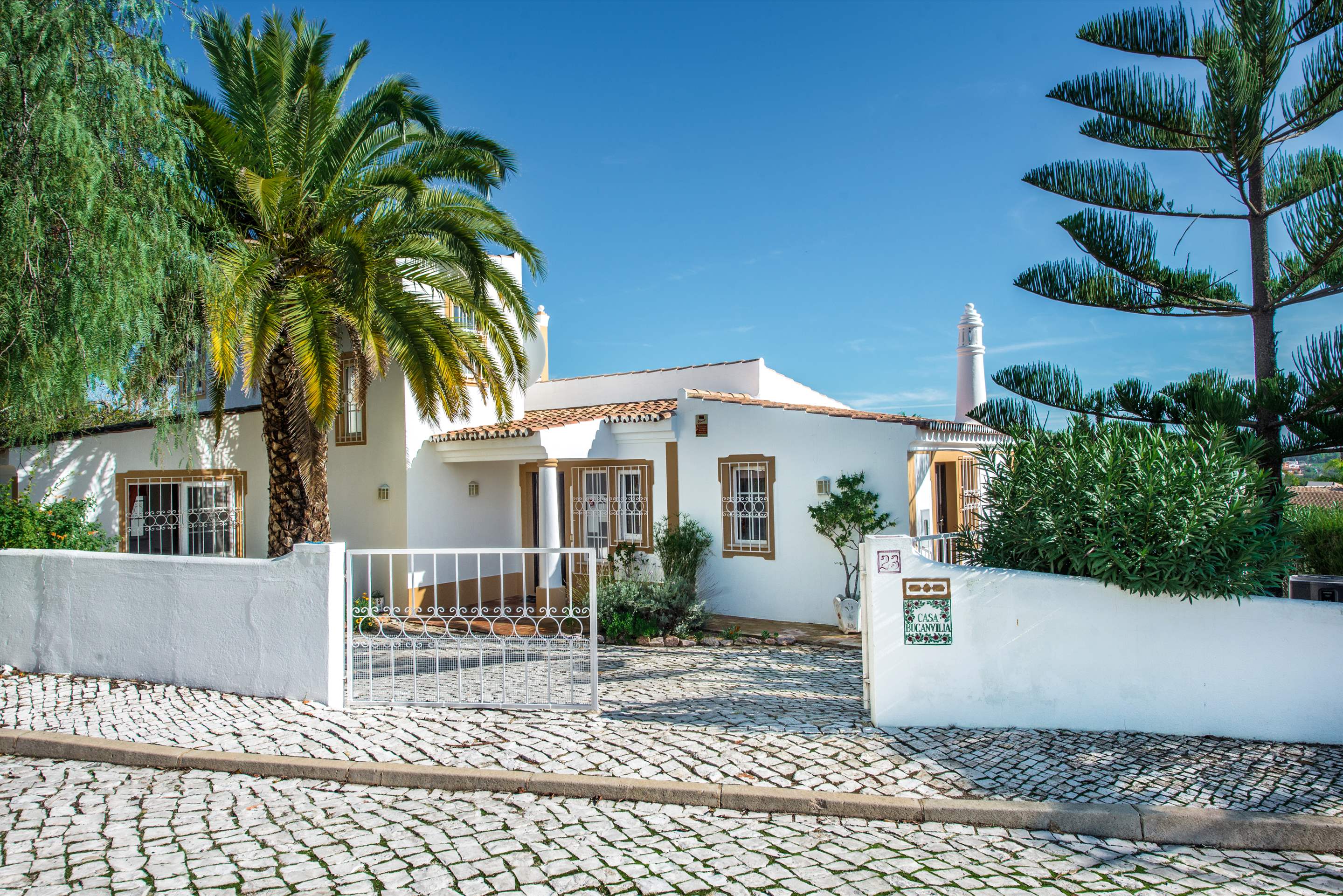 Villa Buganvilia Up to 4 persons rate, 2 bedroom villa in Gale, Vale da Parra and Guia, Algarve