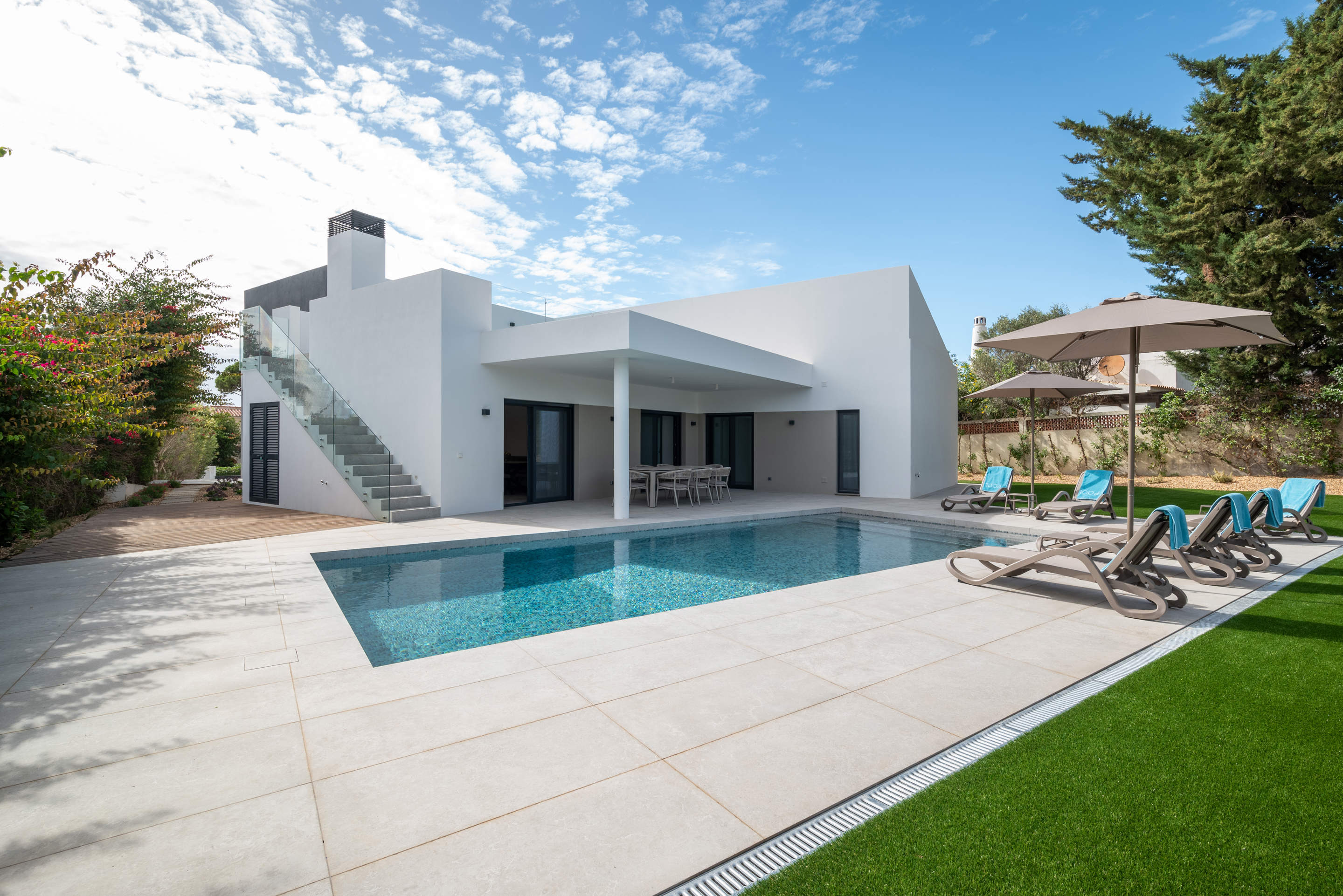 Casa Madrisa, 4 bedroom villa in Vilamoura Area, Algarve