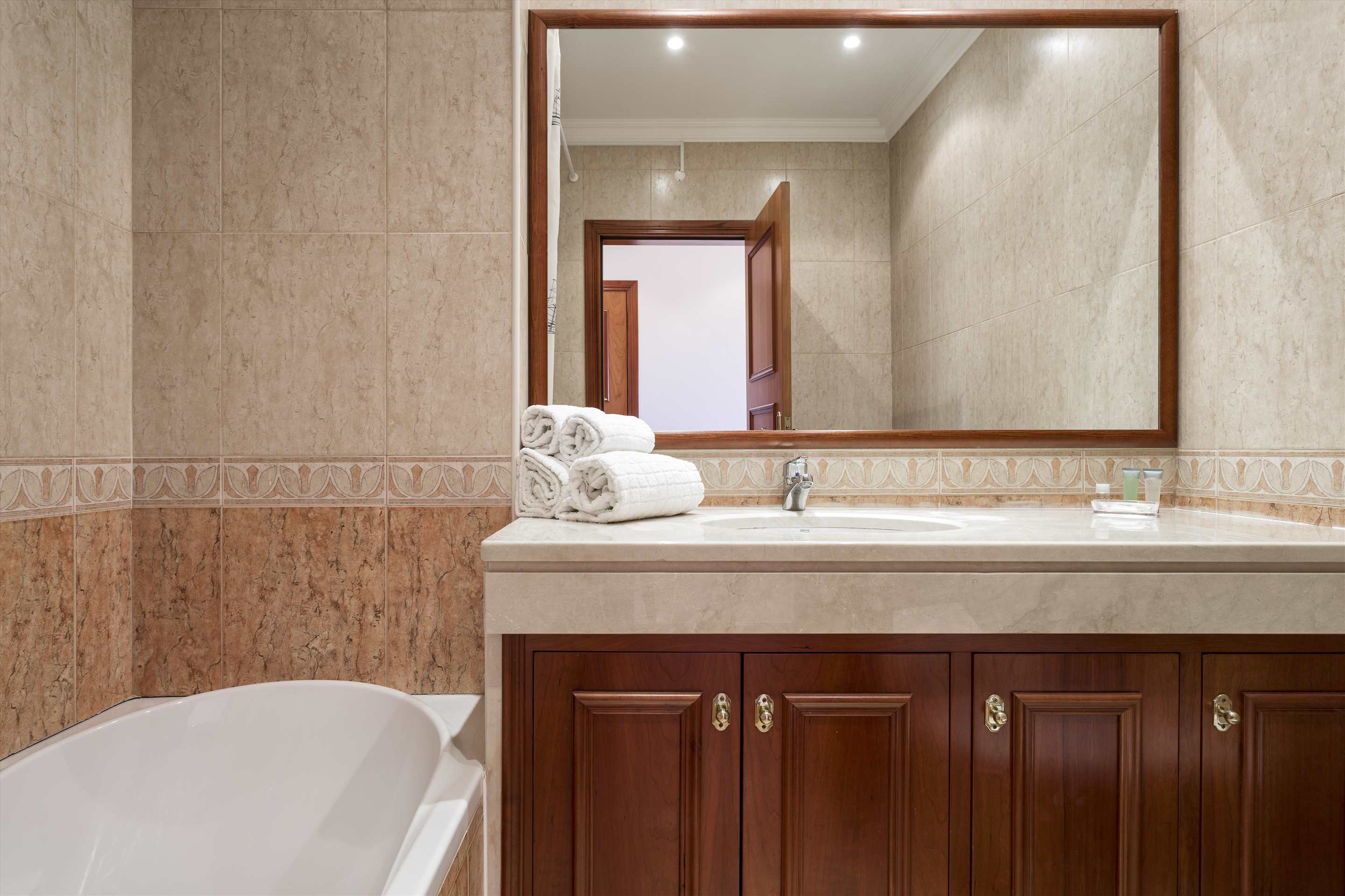 Villa Edengrove, 4 bedroom villa in Vilamoura Area, Algarve