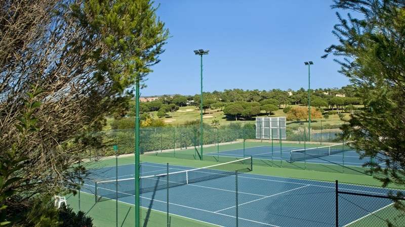 Four Seasons Fairways 3 Bed Hillside Apartment Friday Arrival, 3 bedroom villa in Four Seasons Fairways, Algarve