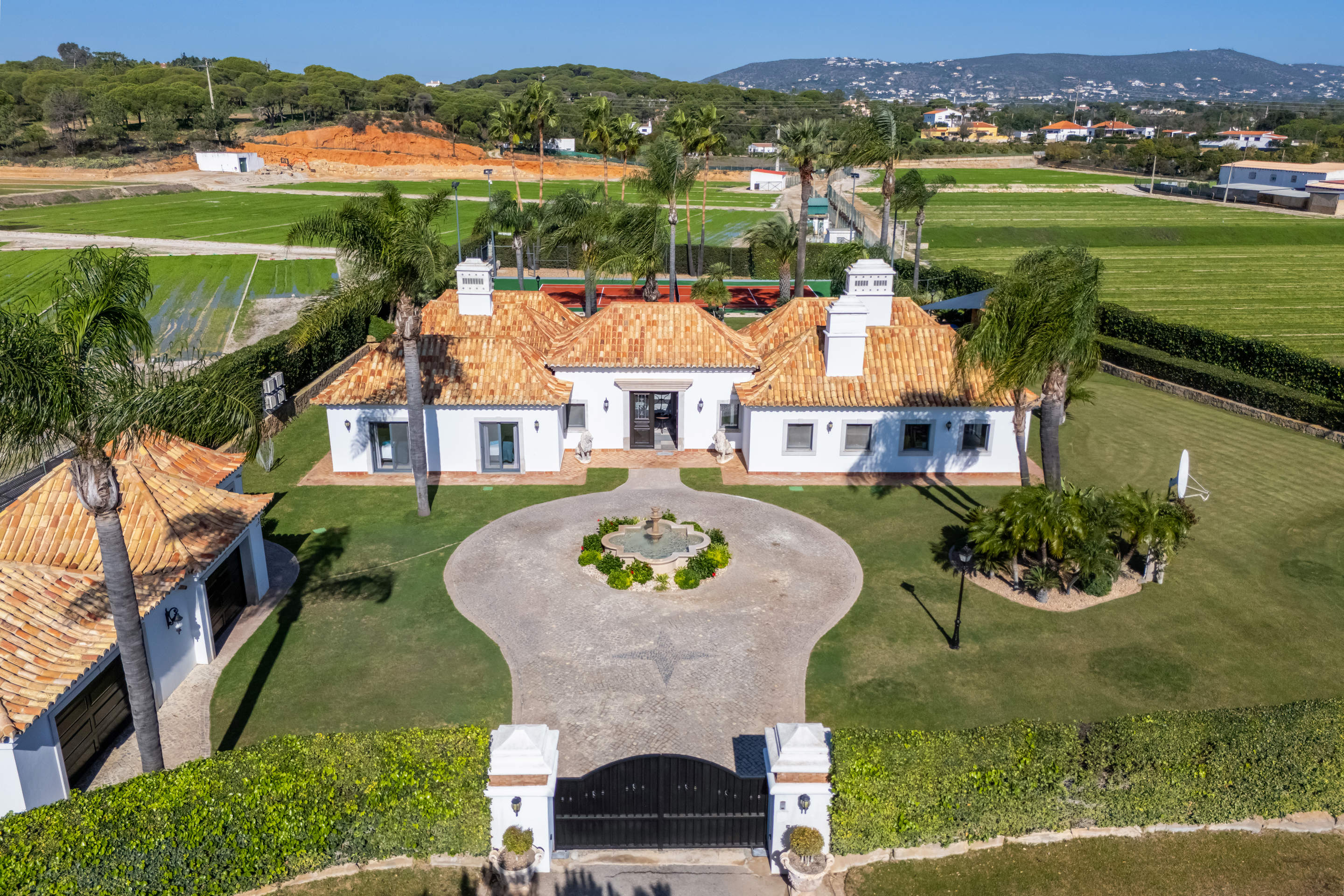 Villa Cassie, 4 bedroom villa in Quinta do Lago, Algarve