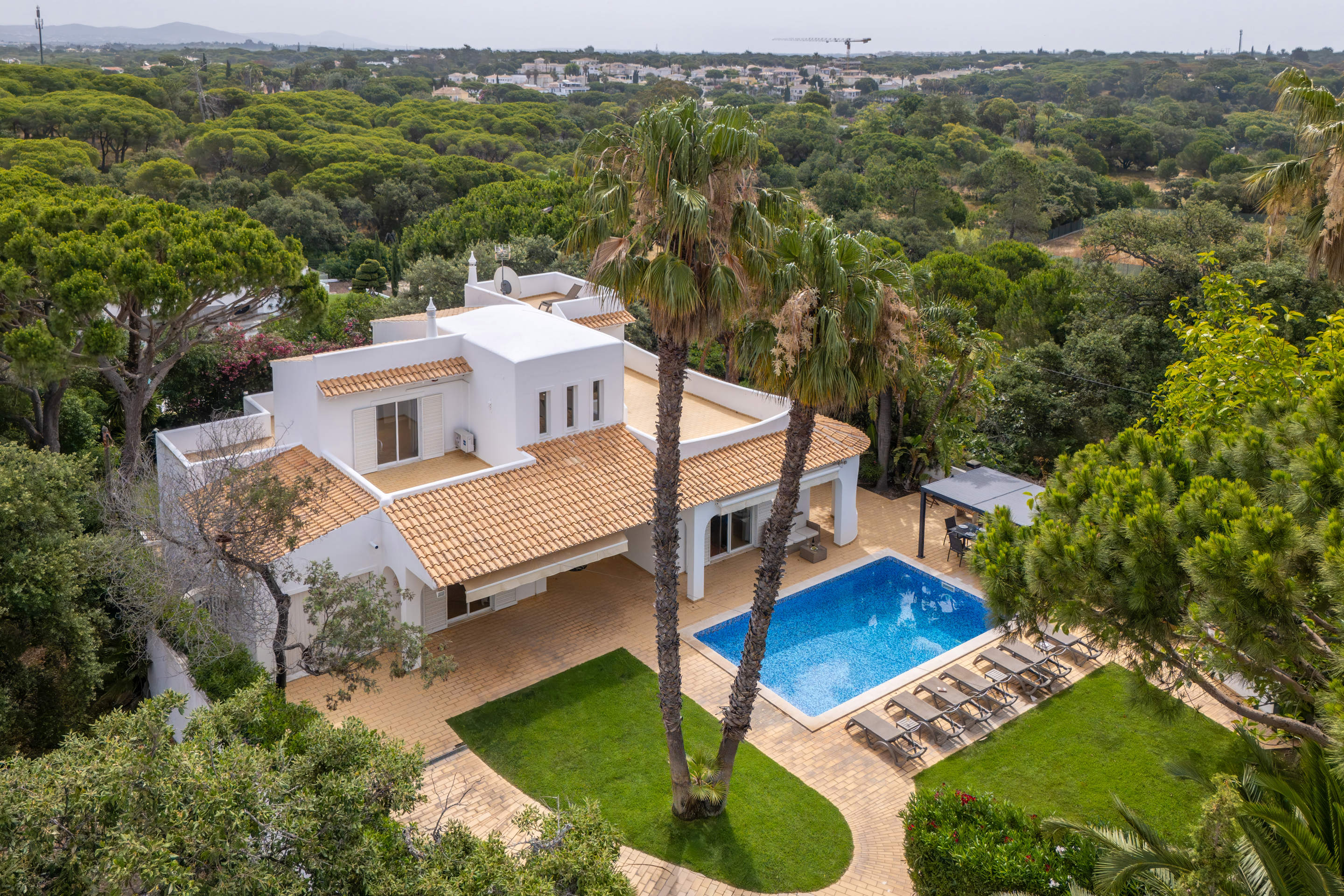Villa Jasmina, 4 bedroom villa in Vale do Lobo, Algarve