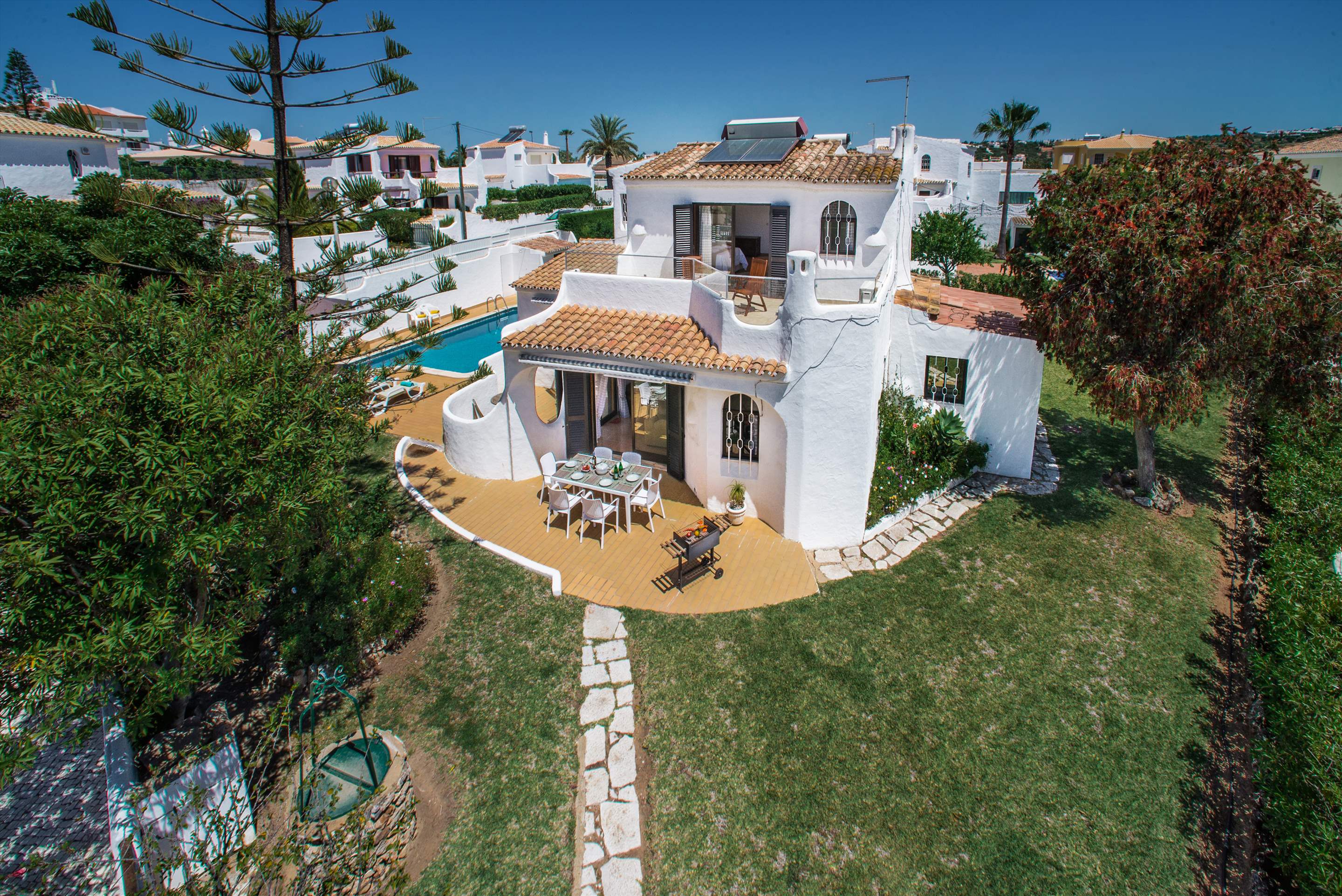 Villa Campos, 3 bedroom villa in Gale, Vale da Parra and Guia, Algarve