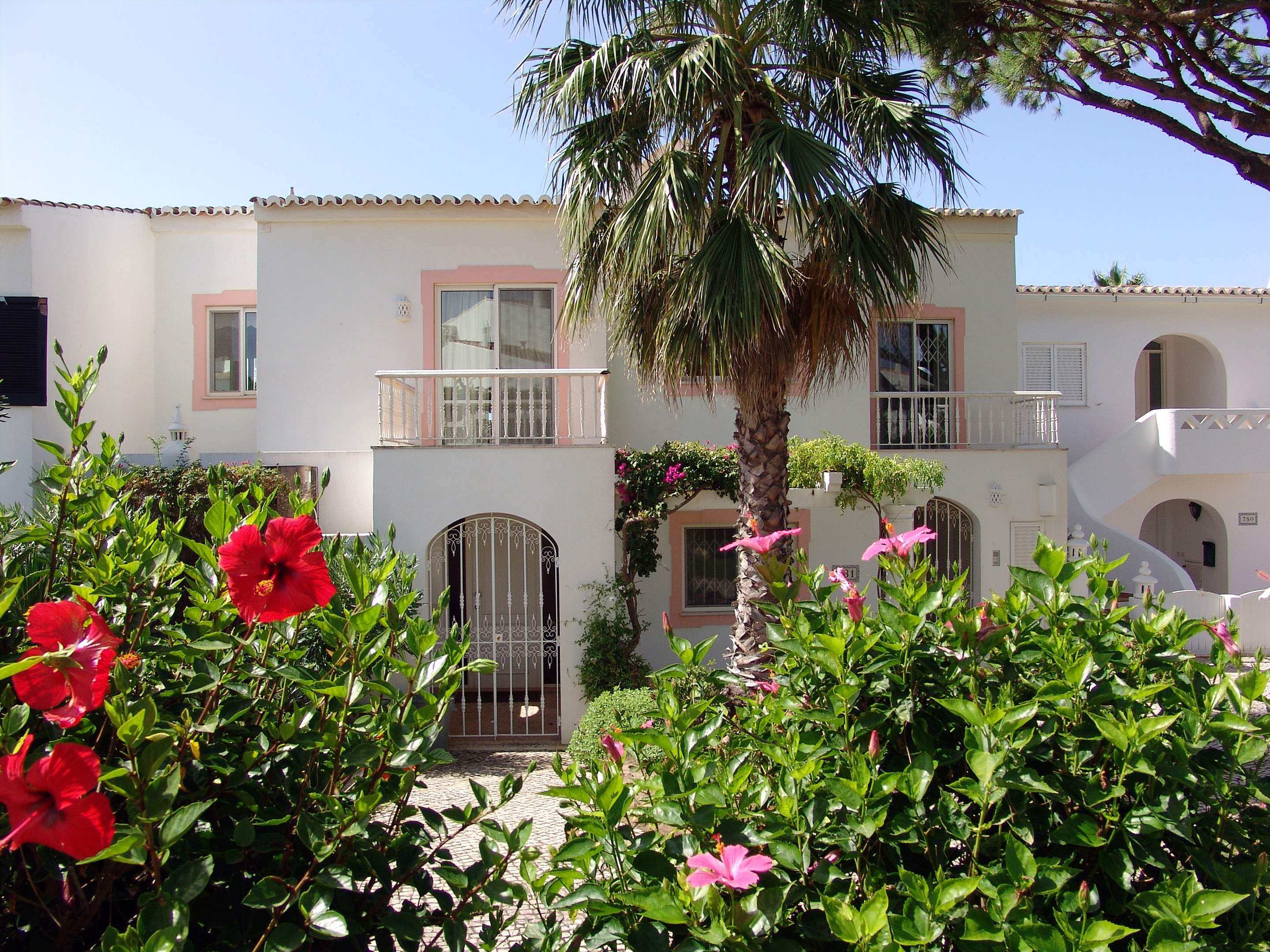 Villas Louisa 3 Bedroom, 3 bedroom villa in Vale do Lobo, Algarve