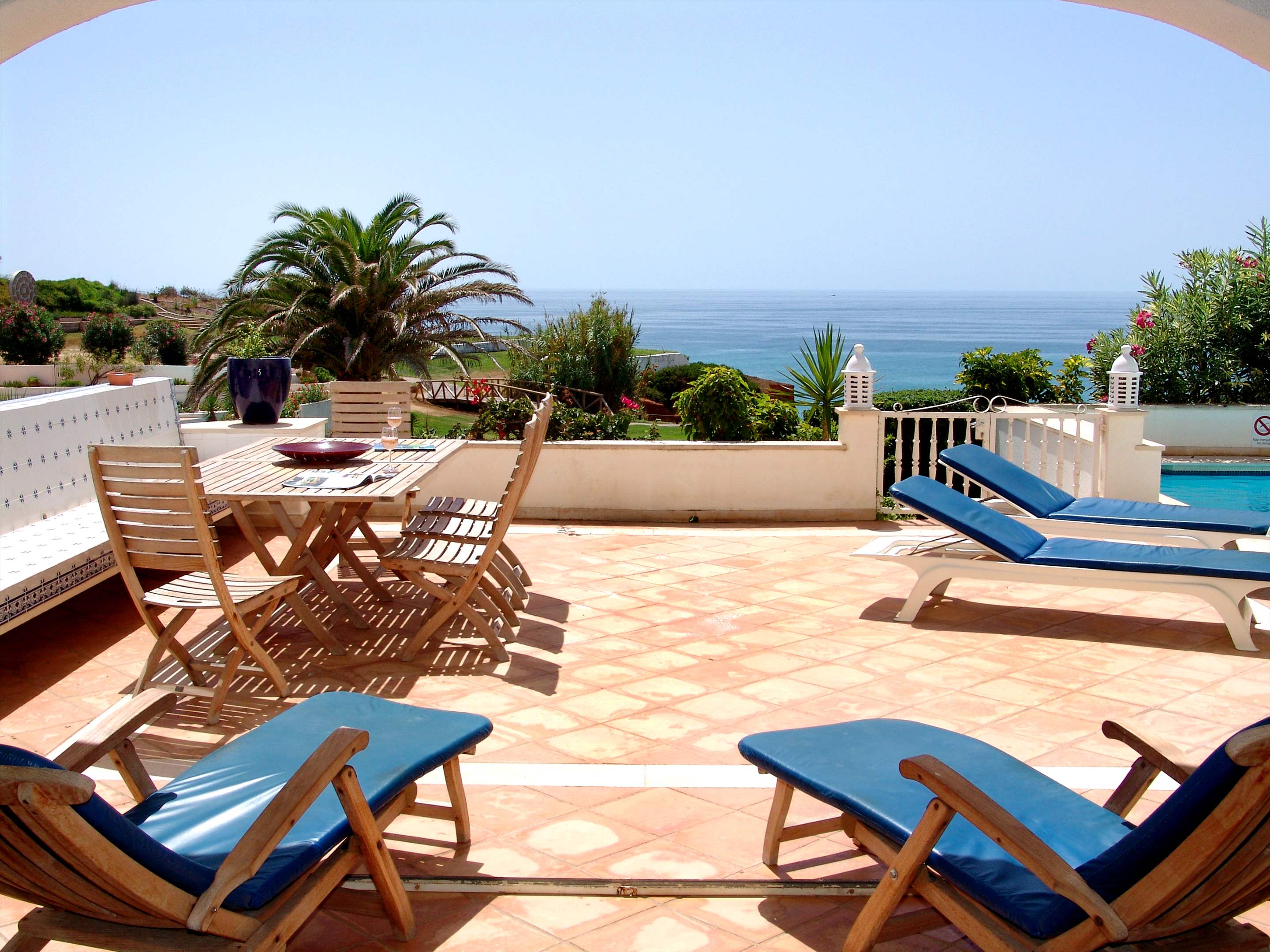 Villas Louisa 3 Bedroom, 3 bedroom villa in Vale do Lobo, Algarve