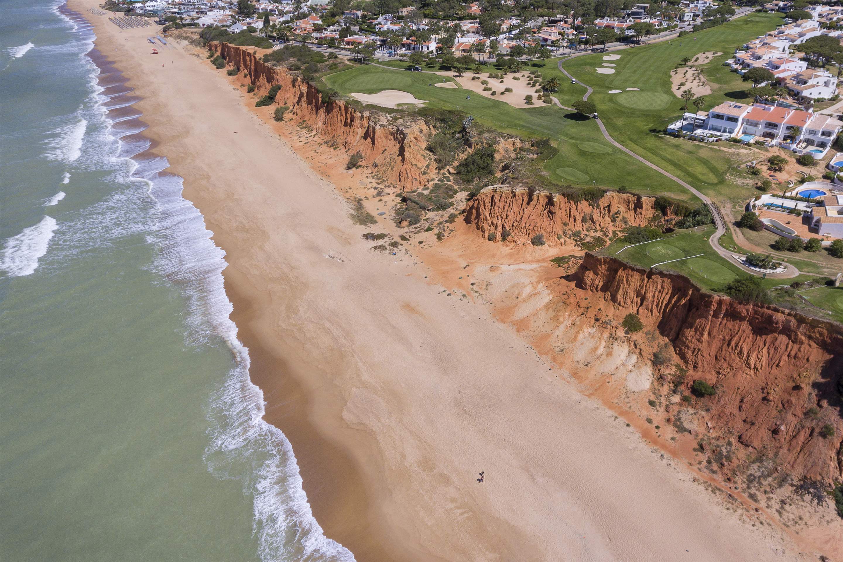 Villas Louisa 3 Bedroom, 3 bedroom villa in Vale do Lobo, Algarve