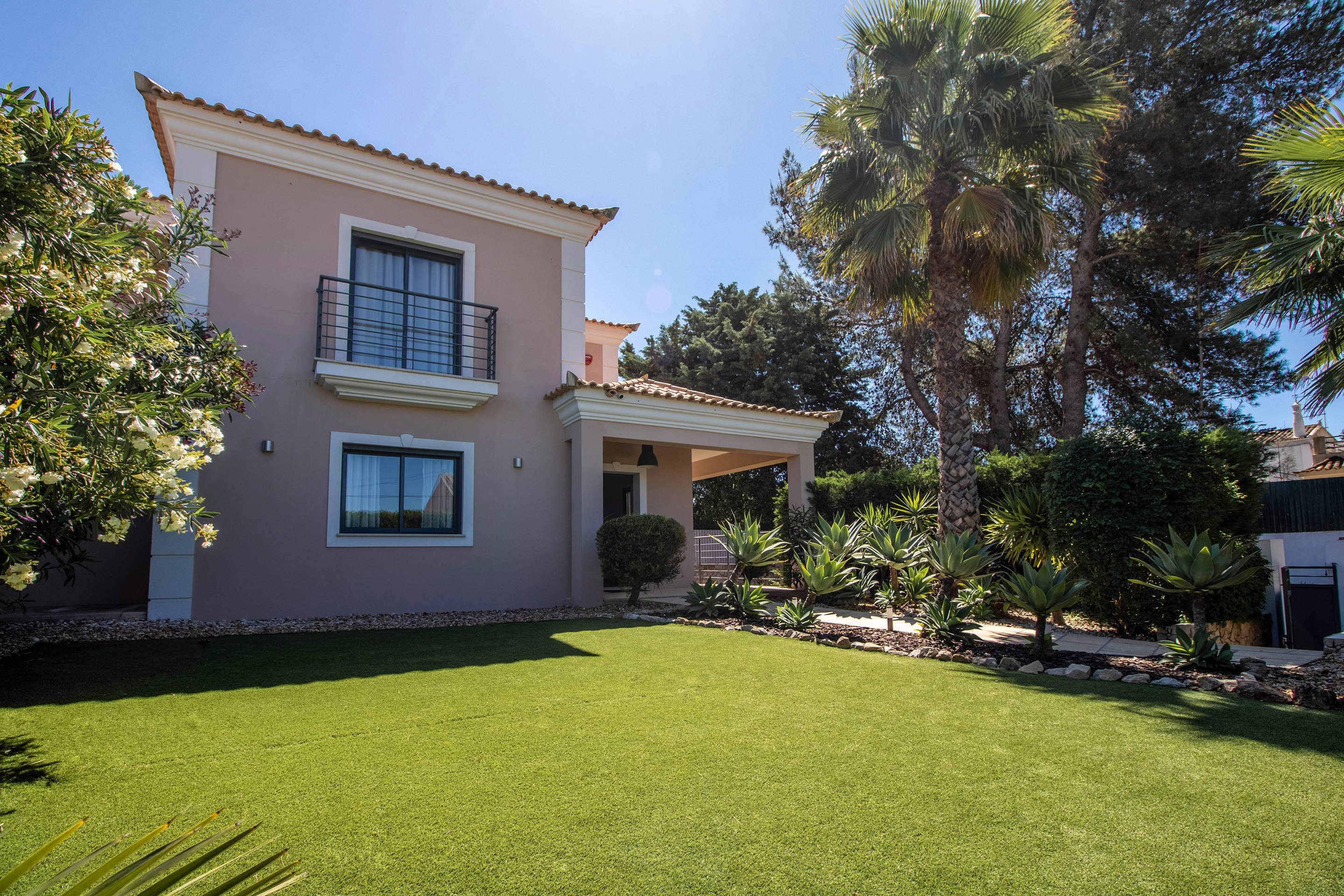 Villa Casa no Sol, Almancil, 3 bedroom villa in Quinta do Lago, Algarve