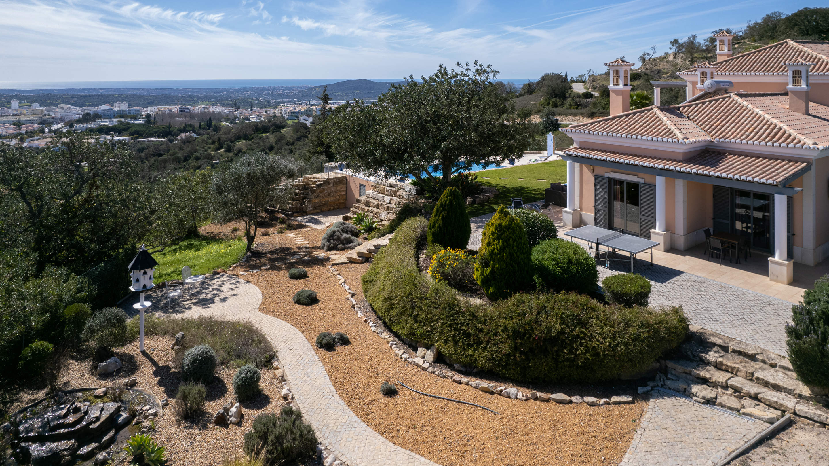 Casa da Pena Branca Three bedroom, 6 Persons Occupancy, 3 bedroom villa in Loule Area, Algarve