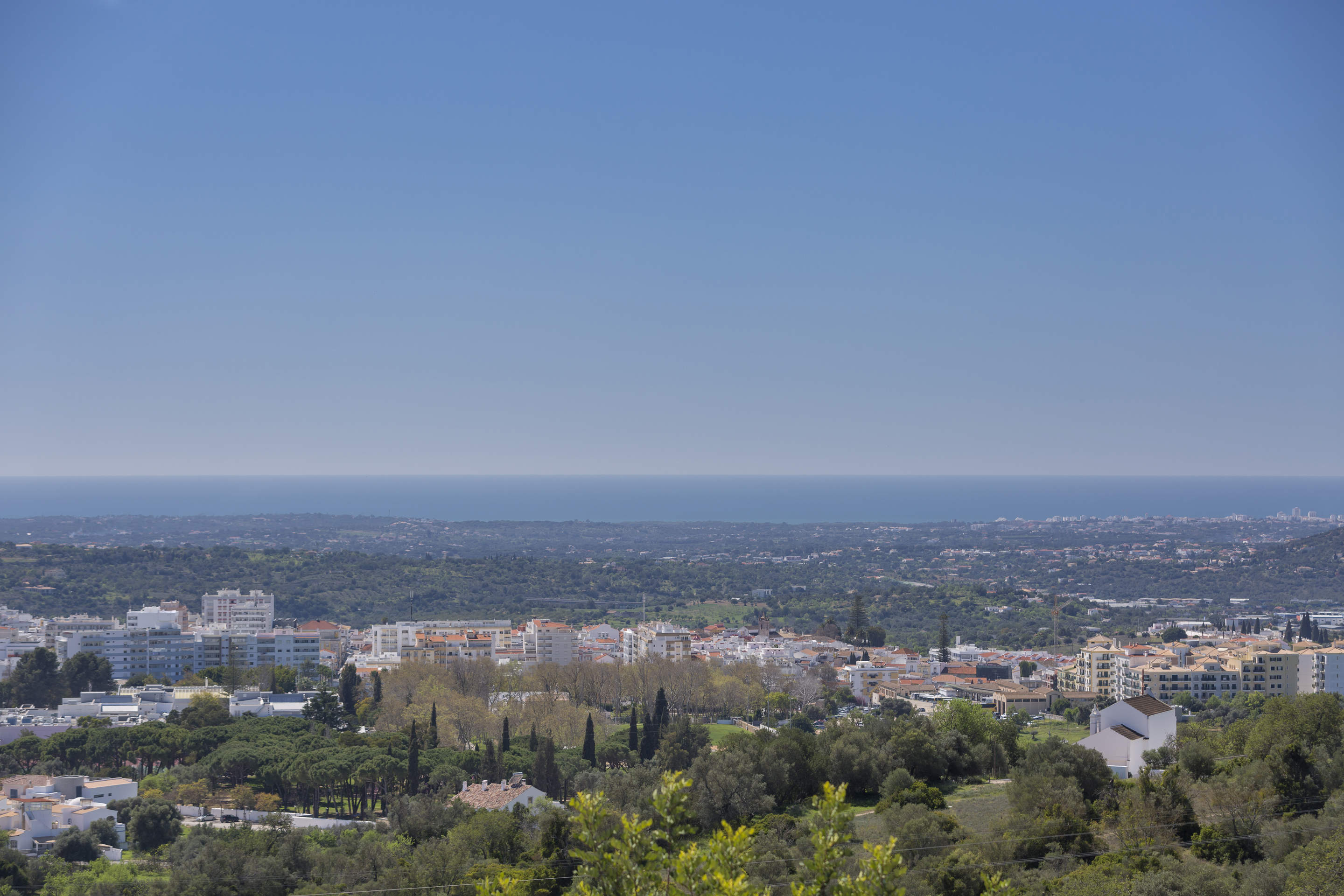 Casa da Pena Branca Four Bedrooms, 8 Persons occupancy, 4 bedroom villa in Loule Area, Algarve