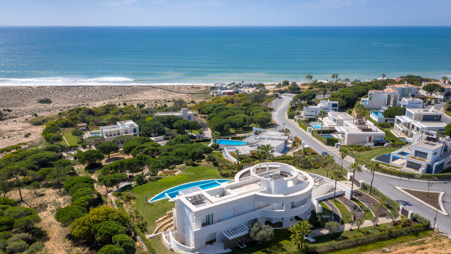 Villa Arumai, 5 bedroom villa in Vale do Lobo, Algarve