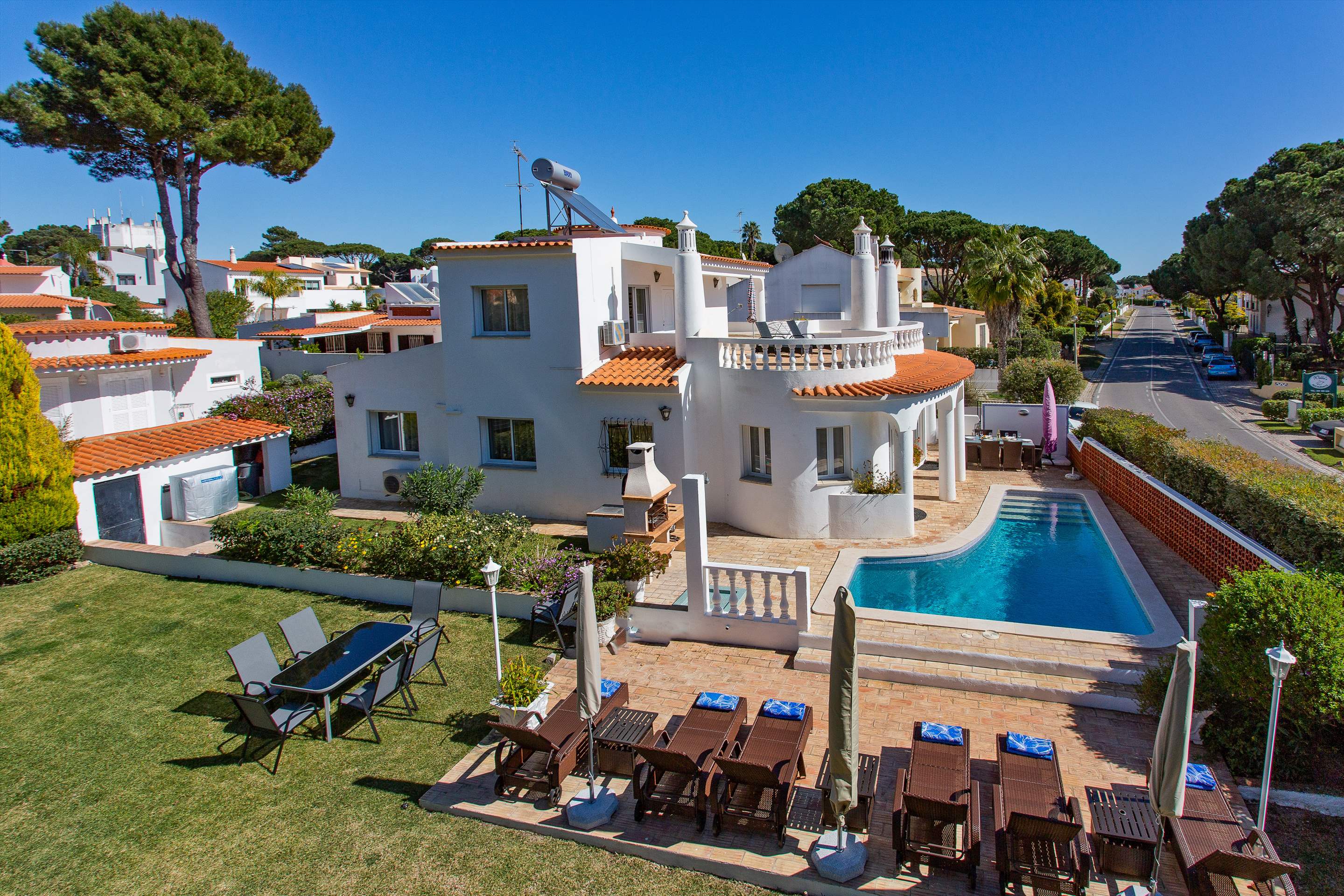 Casa Sol, 3 bedroom villa in Vilamoura Area, Algarve