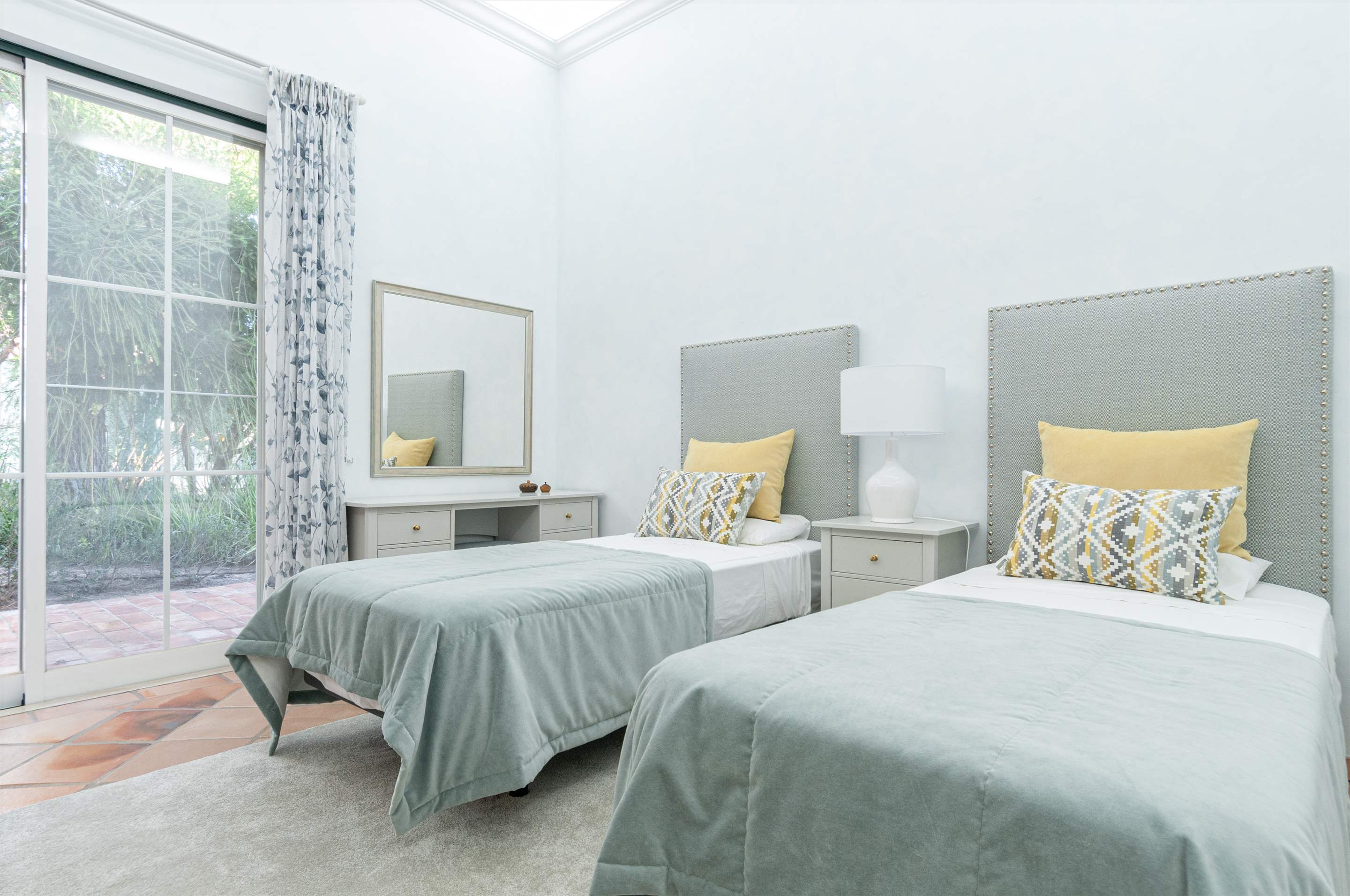 Villa Josephina, 4 bedroom villa in Quinta do Lago, Algarve