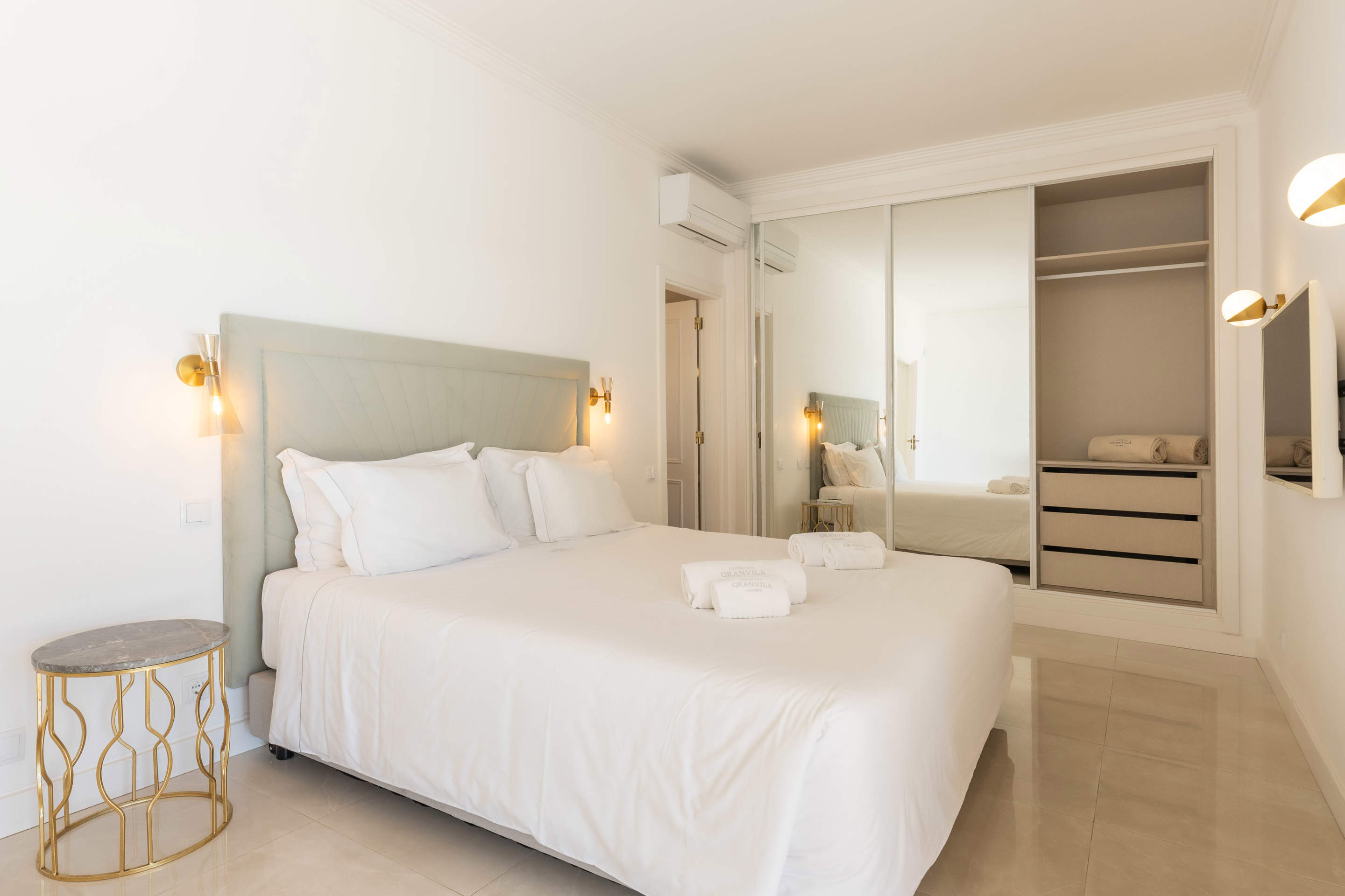 Villa Grande, 8 bedroom villa in Vilamoura Area, Algarve