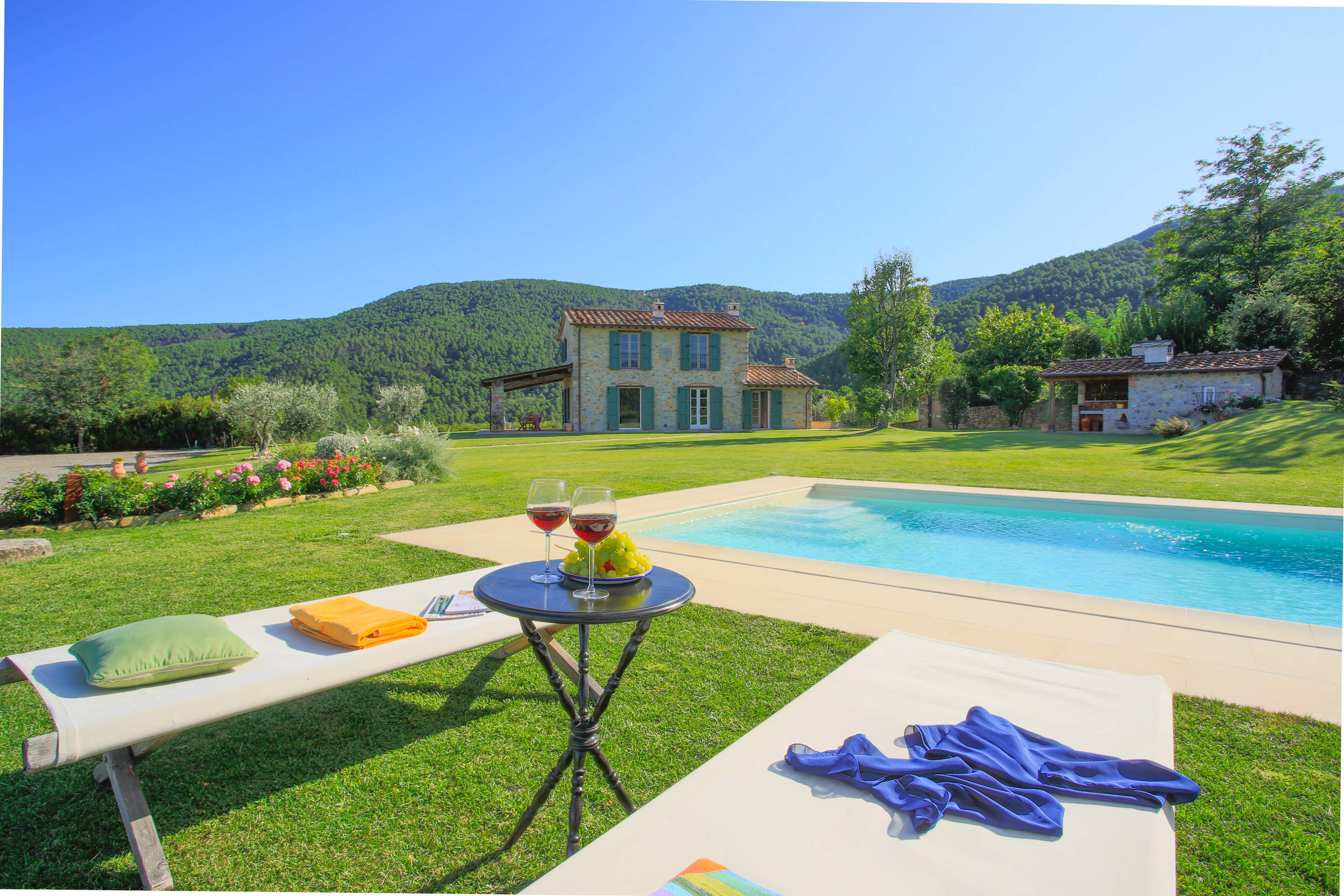 Casale Sunrise, 3 bedroom villa in North Tuscany - Pisa & Lucca Area, Tuscany