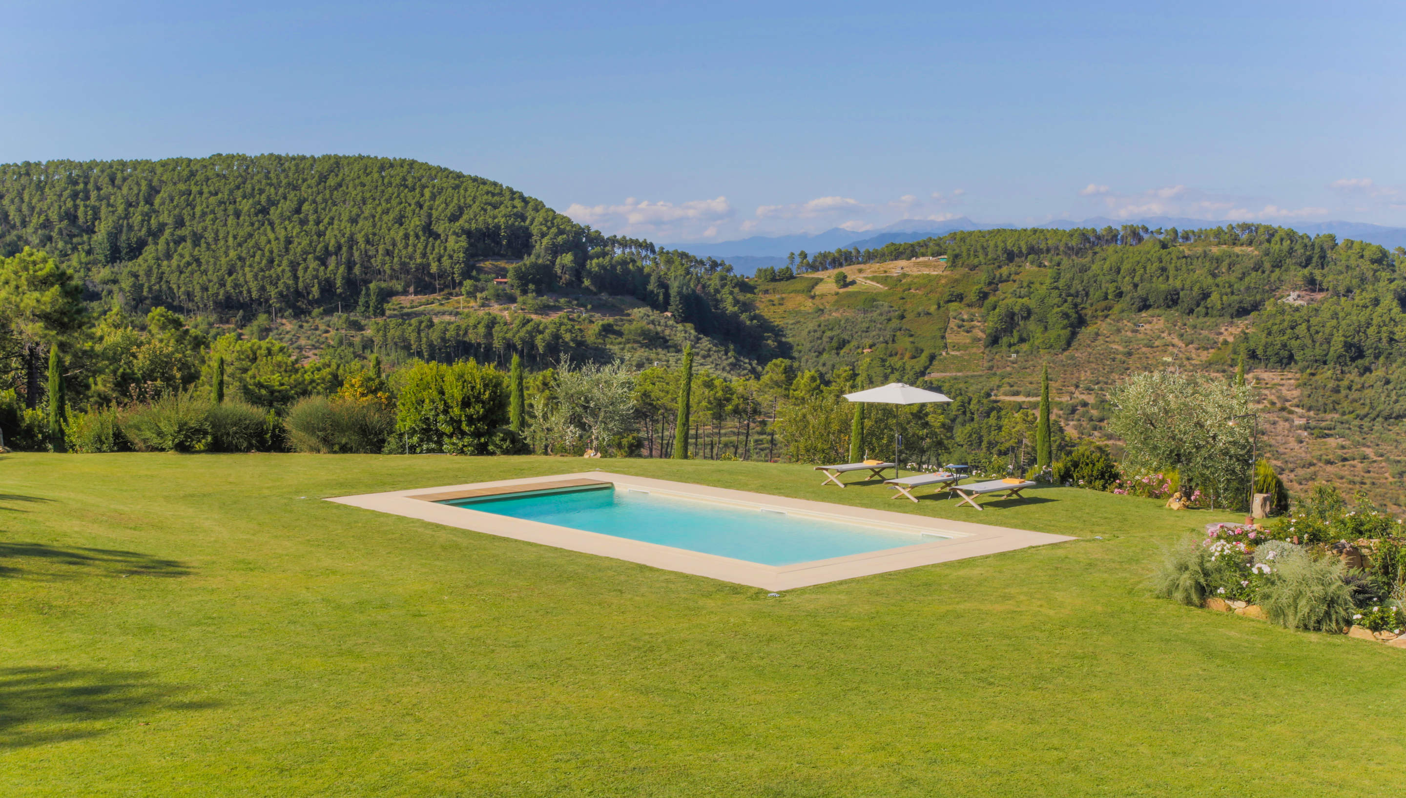 Casale Sunrise, 3 bedroom villa in North Tuscany - Pisa & Lucca Area, Tuscany