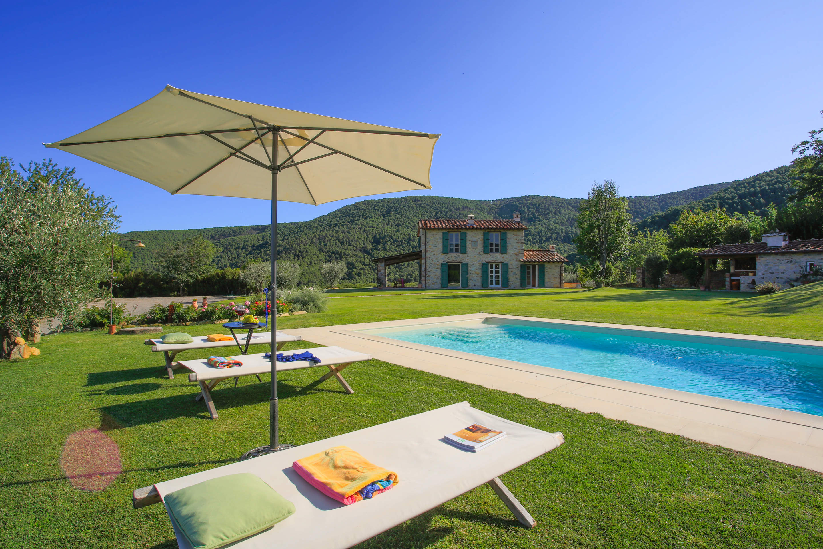 Casale Sunrise, 3 bedroom villa in North Tuscany - Pisa & Lucca Area, Tuscany