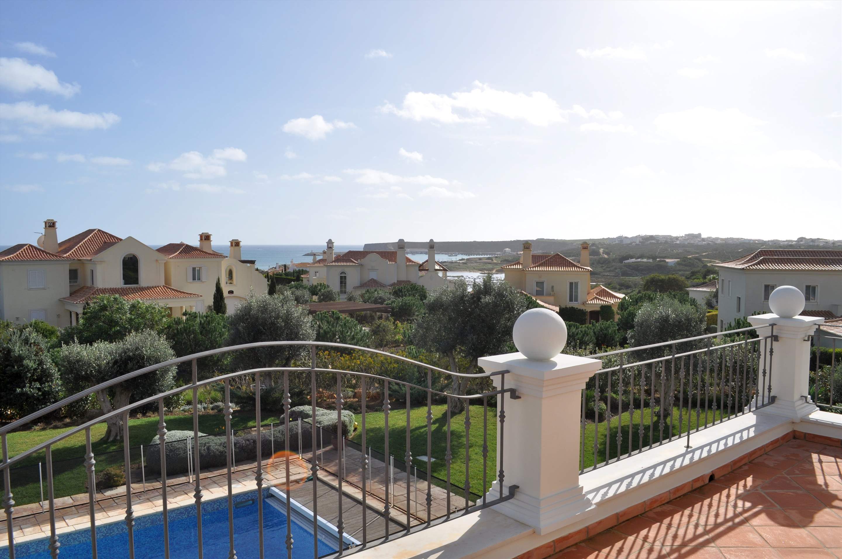 Martinhal Luxury Villa no.92, 5 bedroom villa in Martinhal Sagres, Algarve