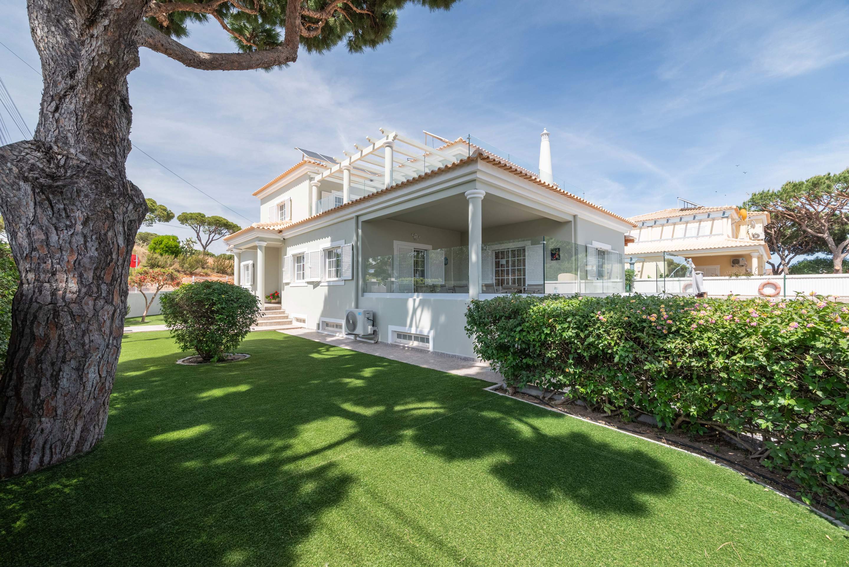 Villa Pine Cliff, 5 bedroom villa in Albufeira Area, Algarve