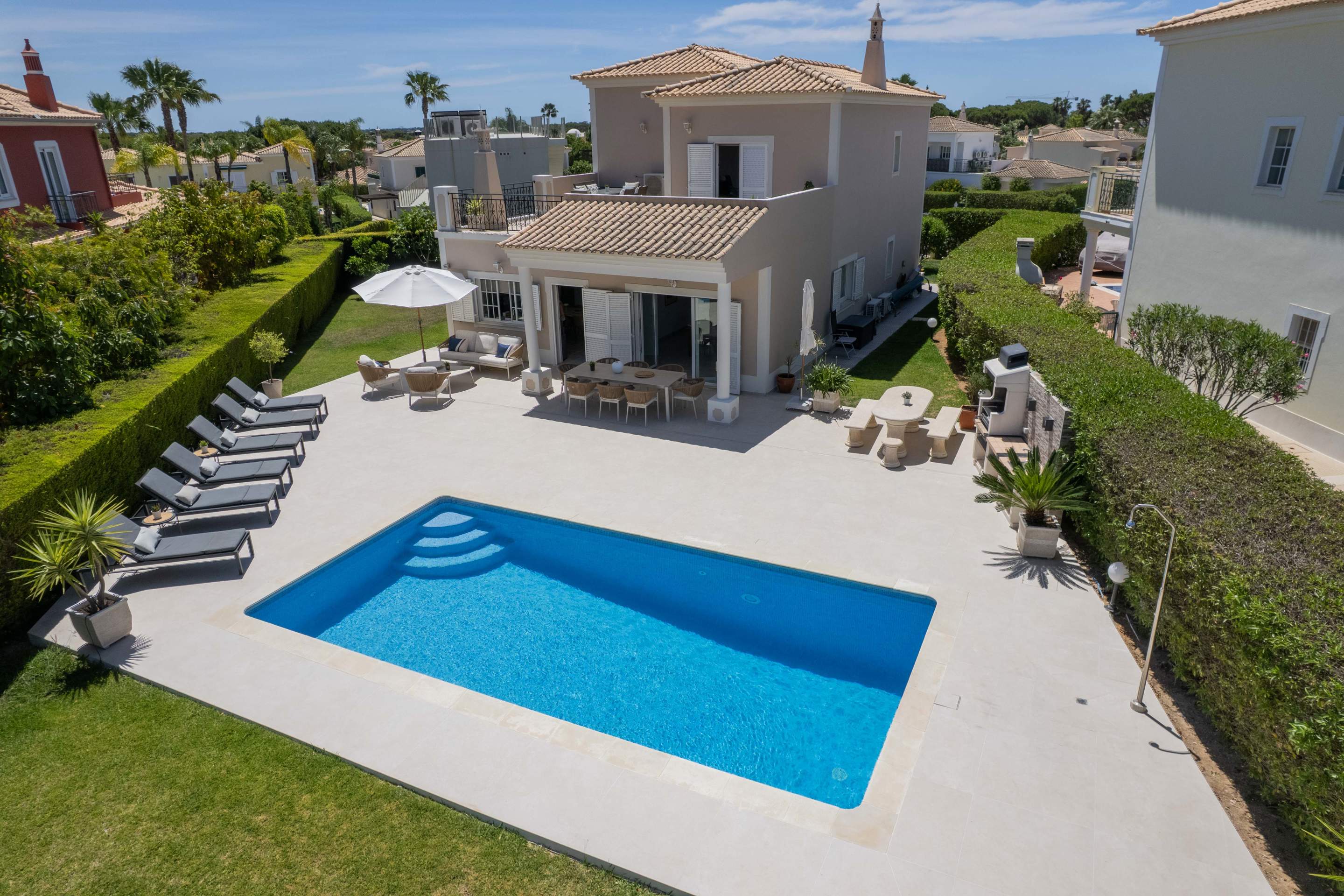 Villa Alexina, 4 bedroom villa in Vale do Lobo, Algarve