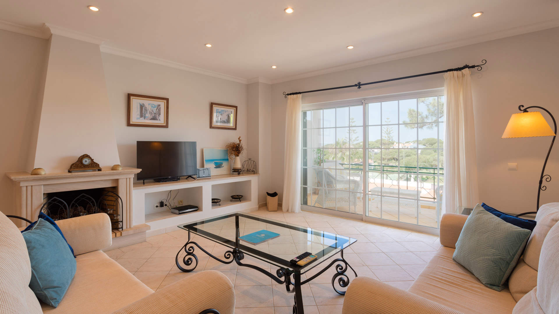 Apartment Kairi, 2 bedroom apartment in Vale do Lobo, Algarve