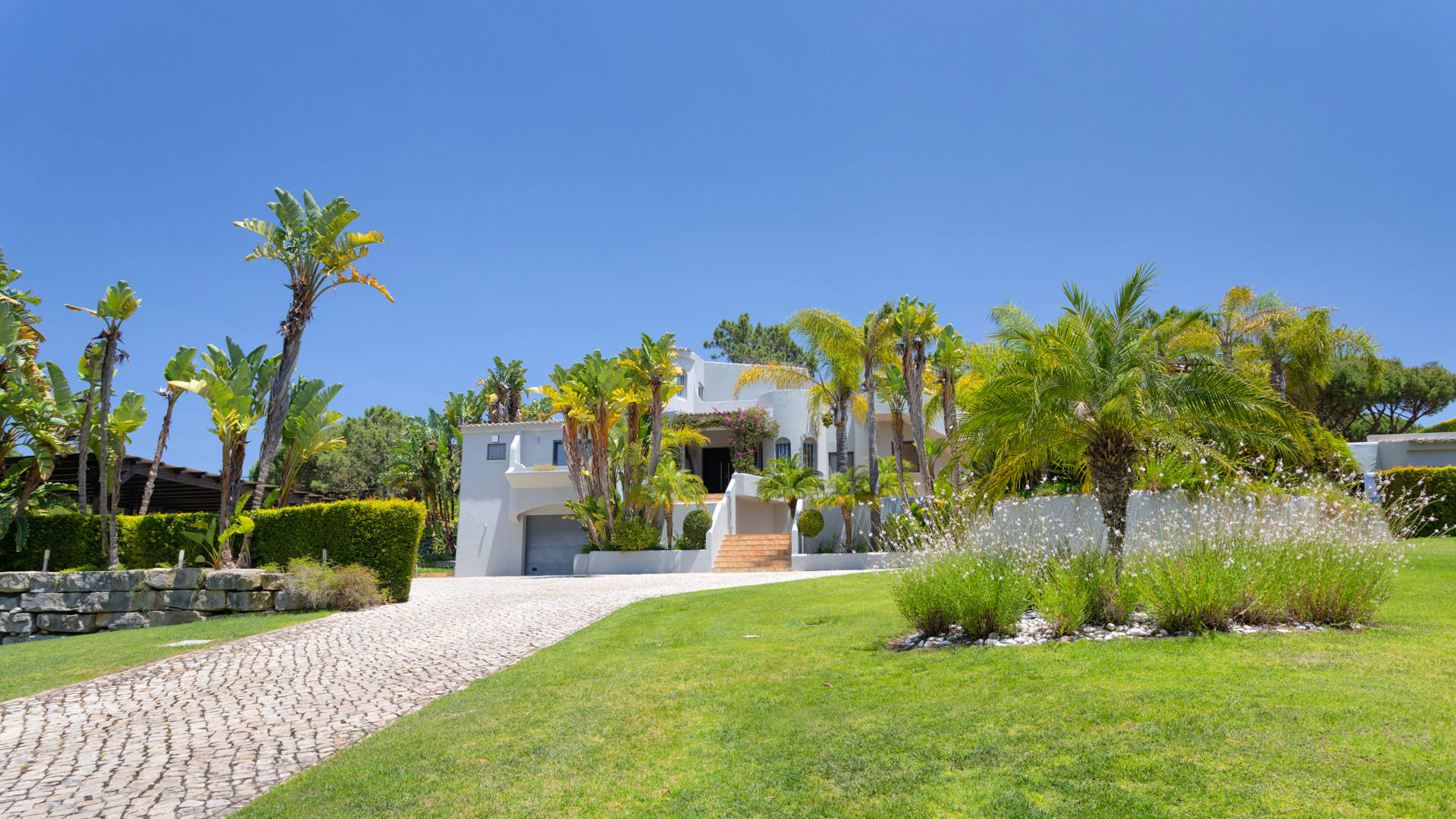 Villa Pitaya, 4 bedroom villa in Quinta do Lago, Algarve