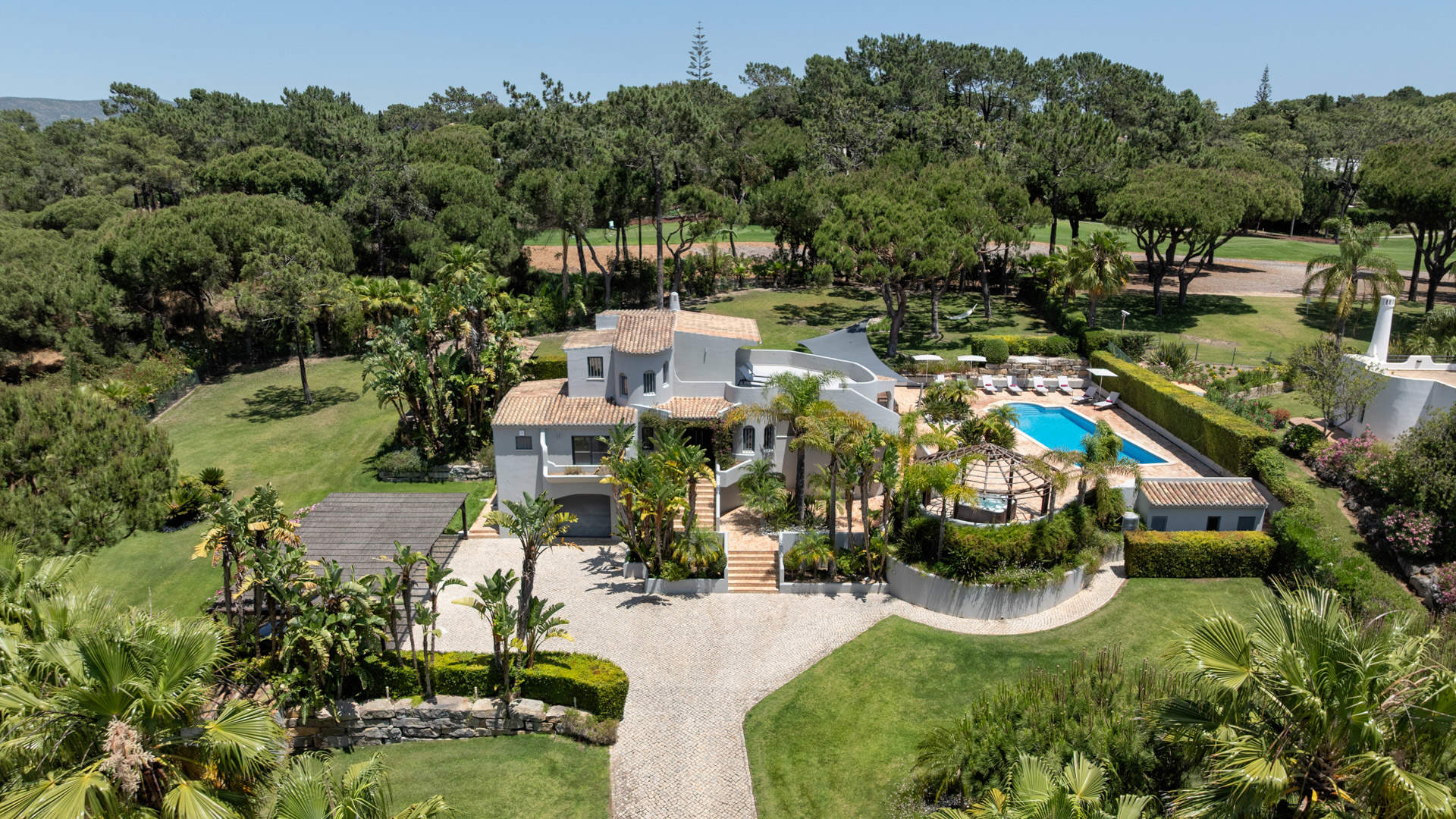 Villa Pitaya, 4 bedroom villa in Quinta do Lago, Algarve