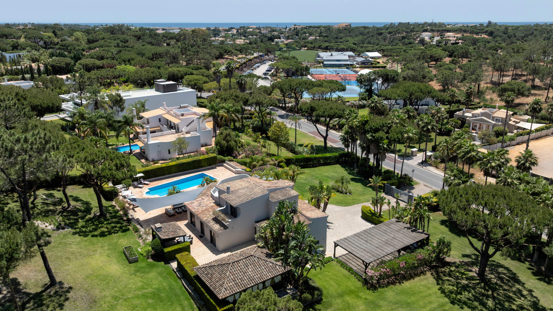 Villa Pitaya, 4 bedroom villa in Quinta do Lago, Algarve