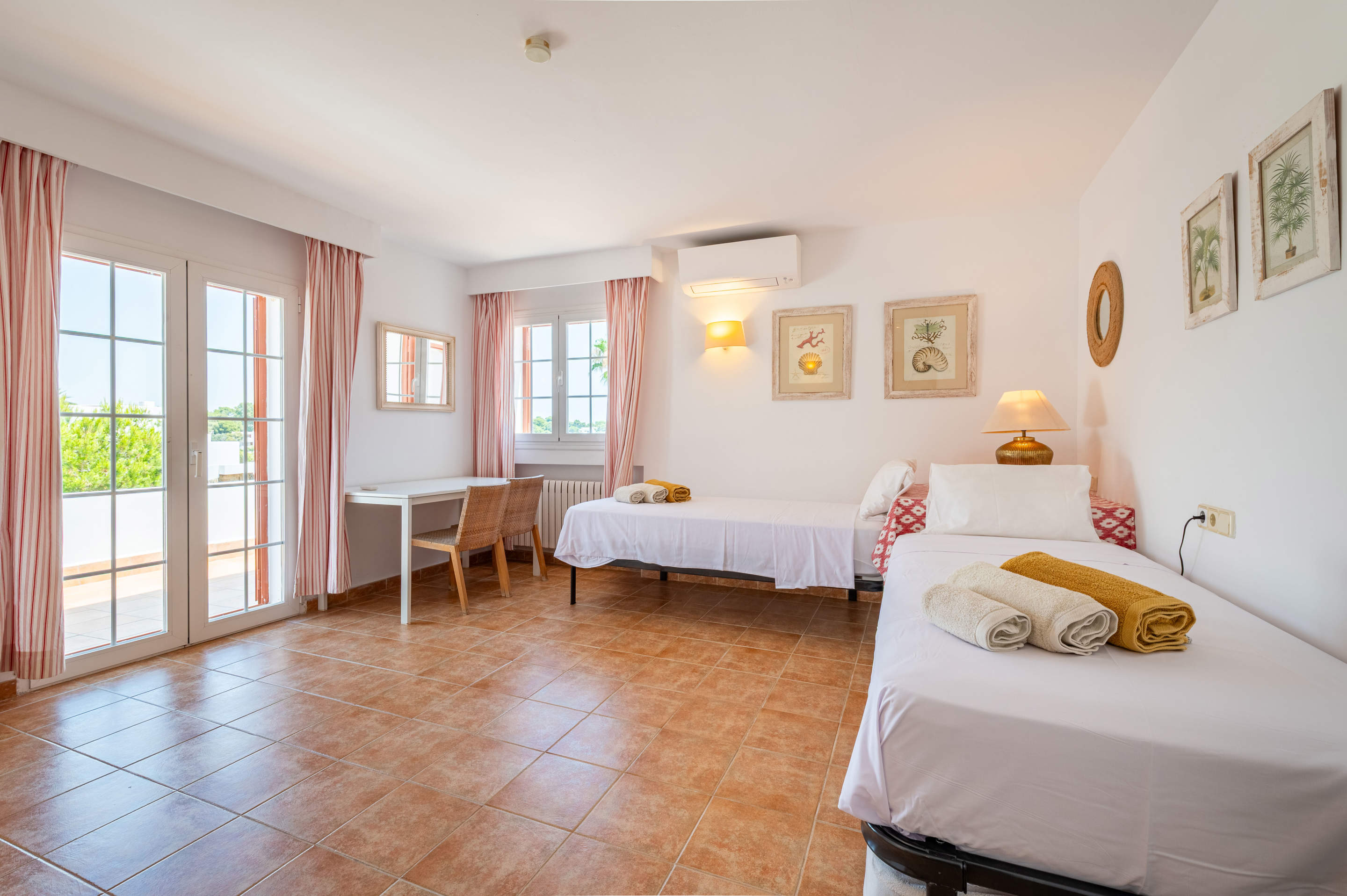 Villa Es Canto, 7 bedroom villa in Cala d'Or , Majorca