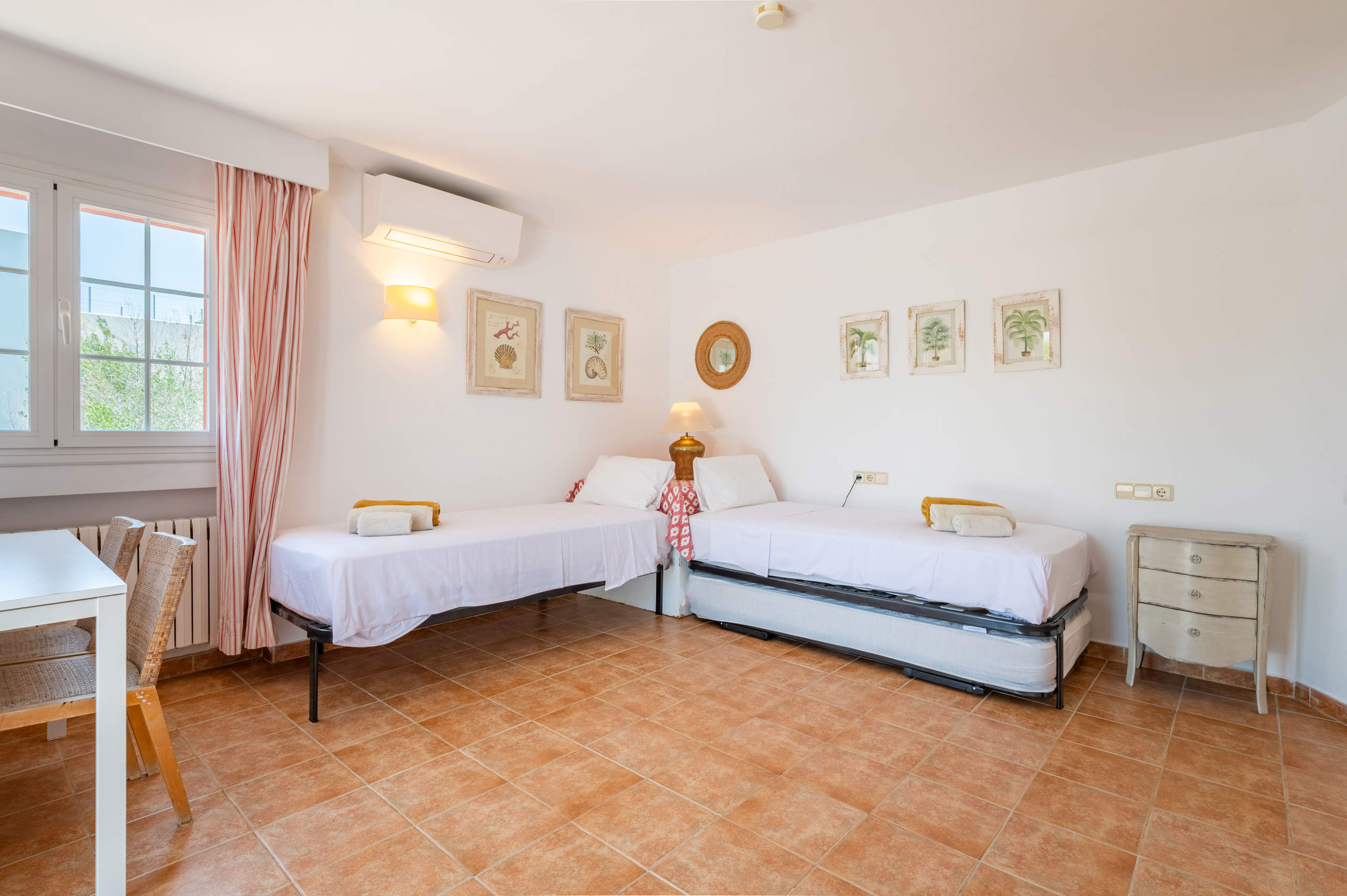 Villa Es Canto, 7 bedroom villa in Cala d'Or , Majorca